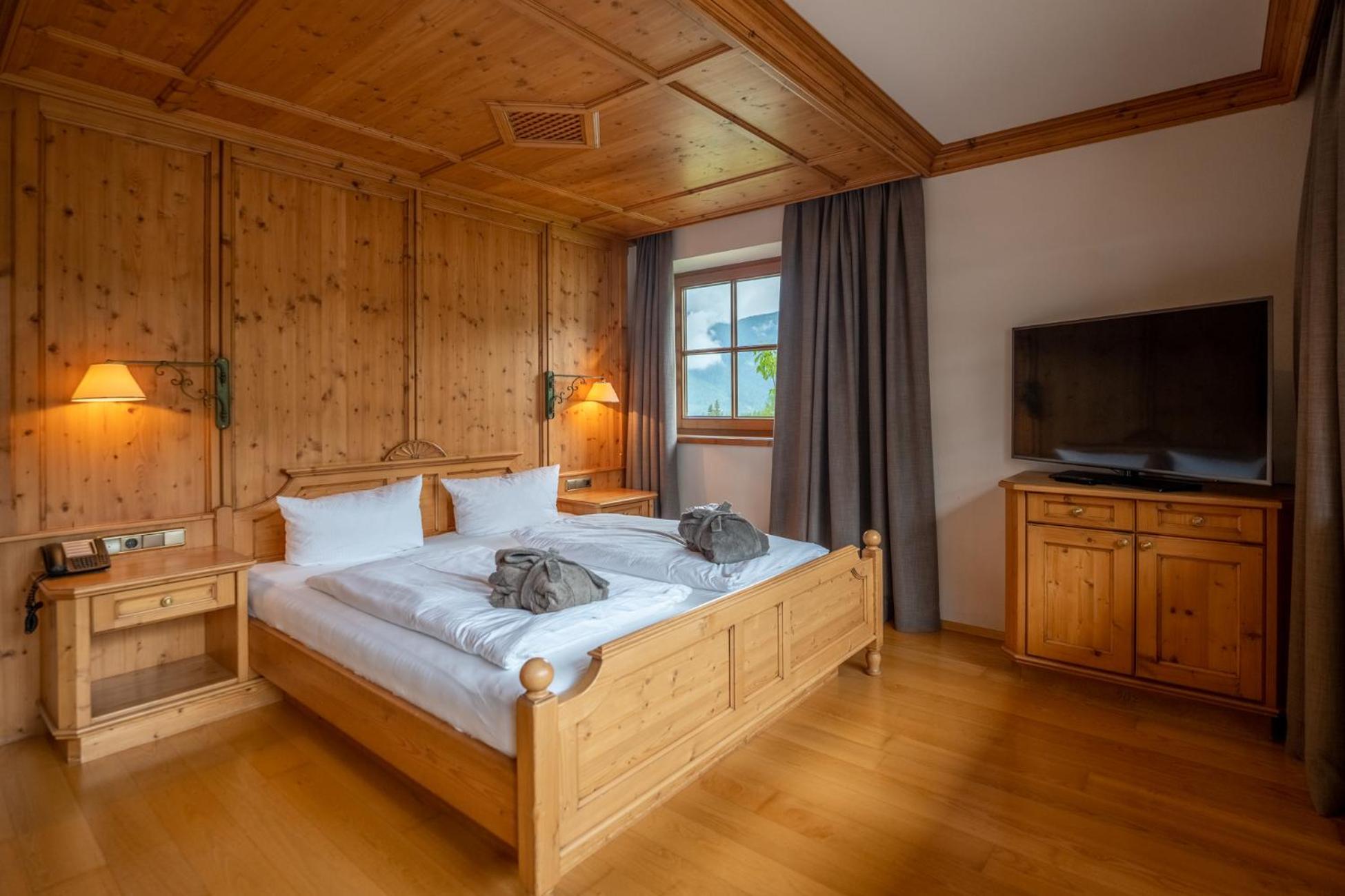 Standard Junior Suite Balcony Annex