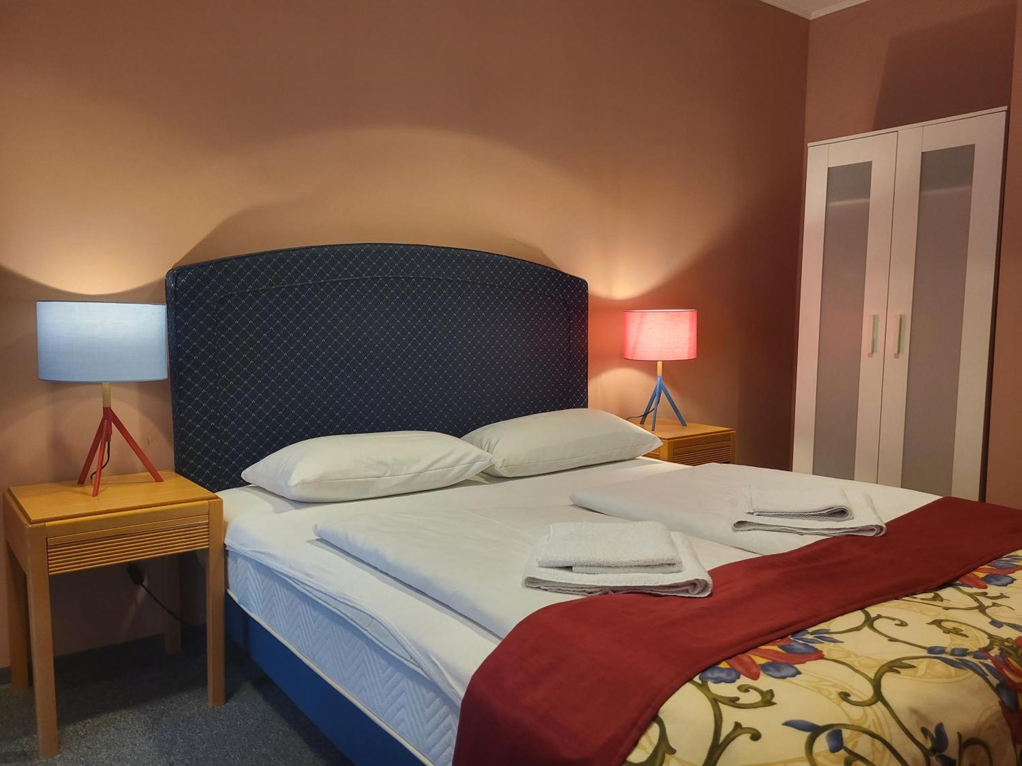 Kamer met Queensize Bed