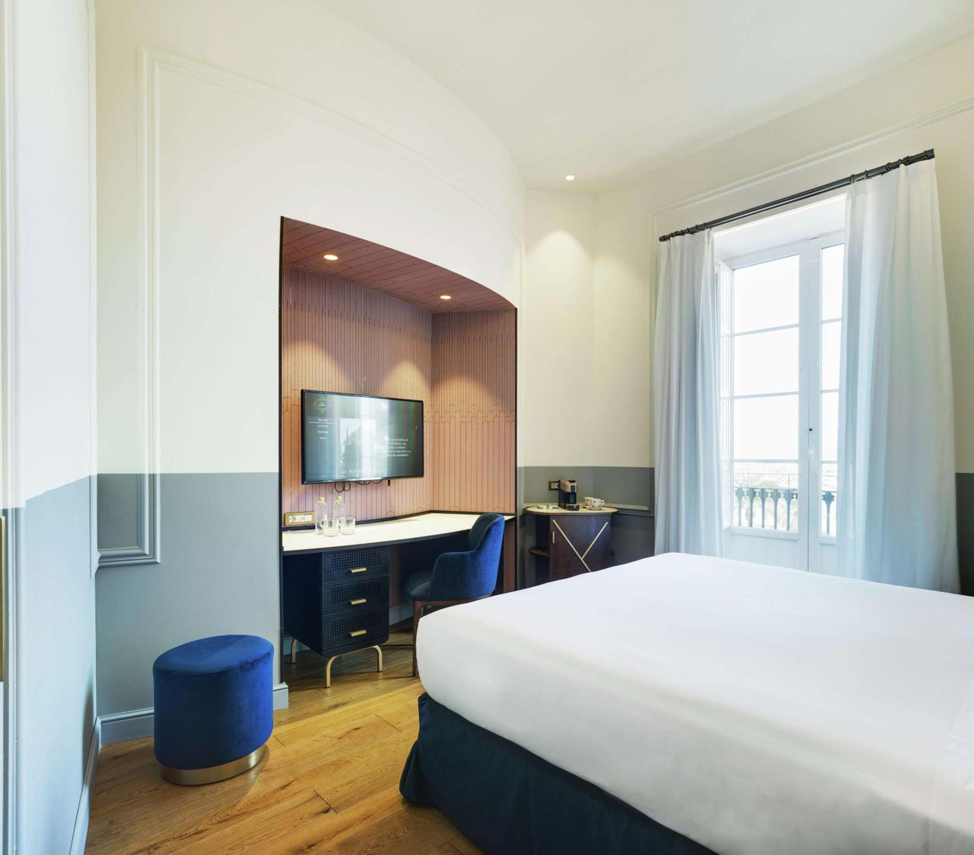 Carmen Room Sea View