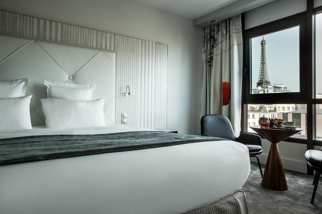 Junior Suite met Uitzicht op de Eiffeltoren