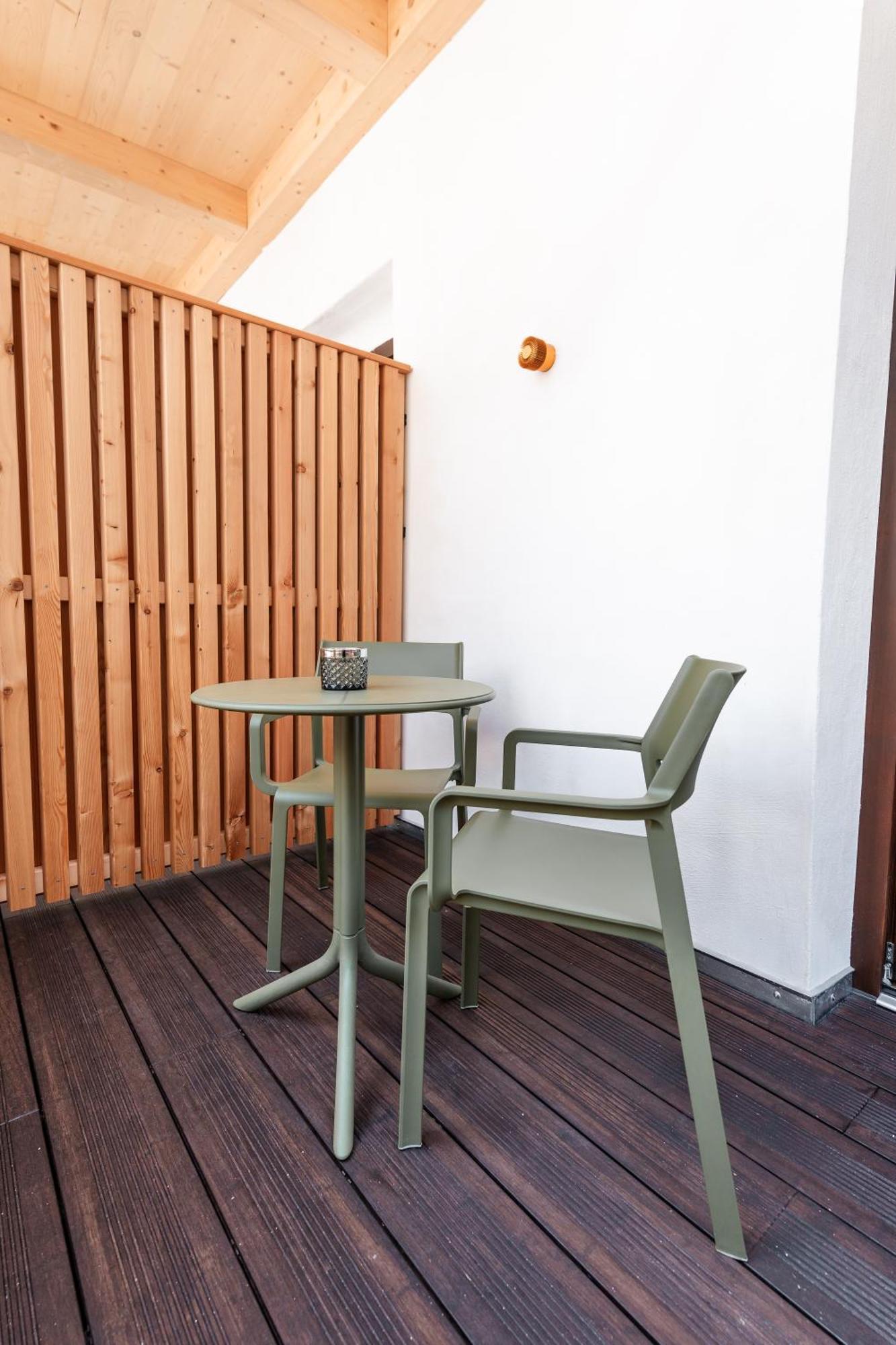 Studio Balcony
