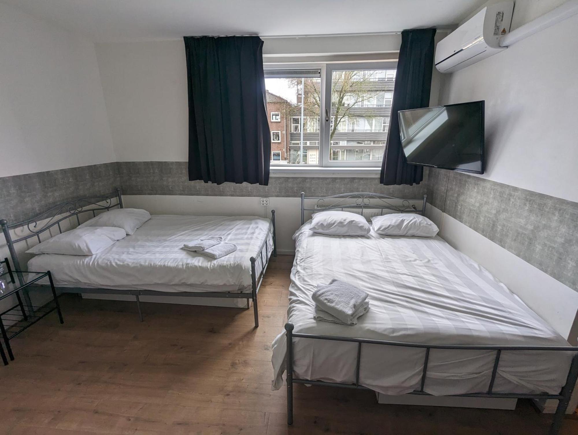 Family Room,1554286441:JPEG
