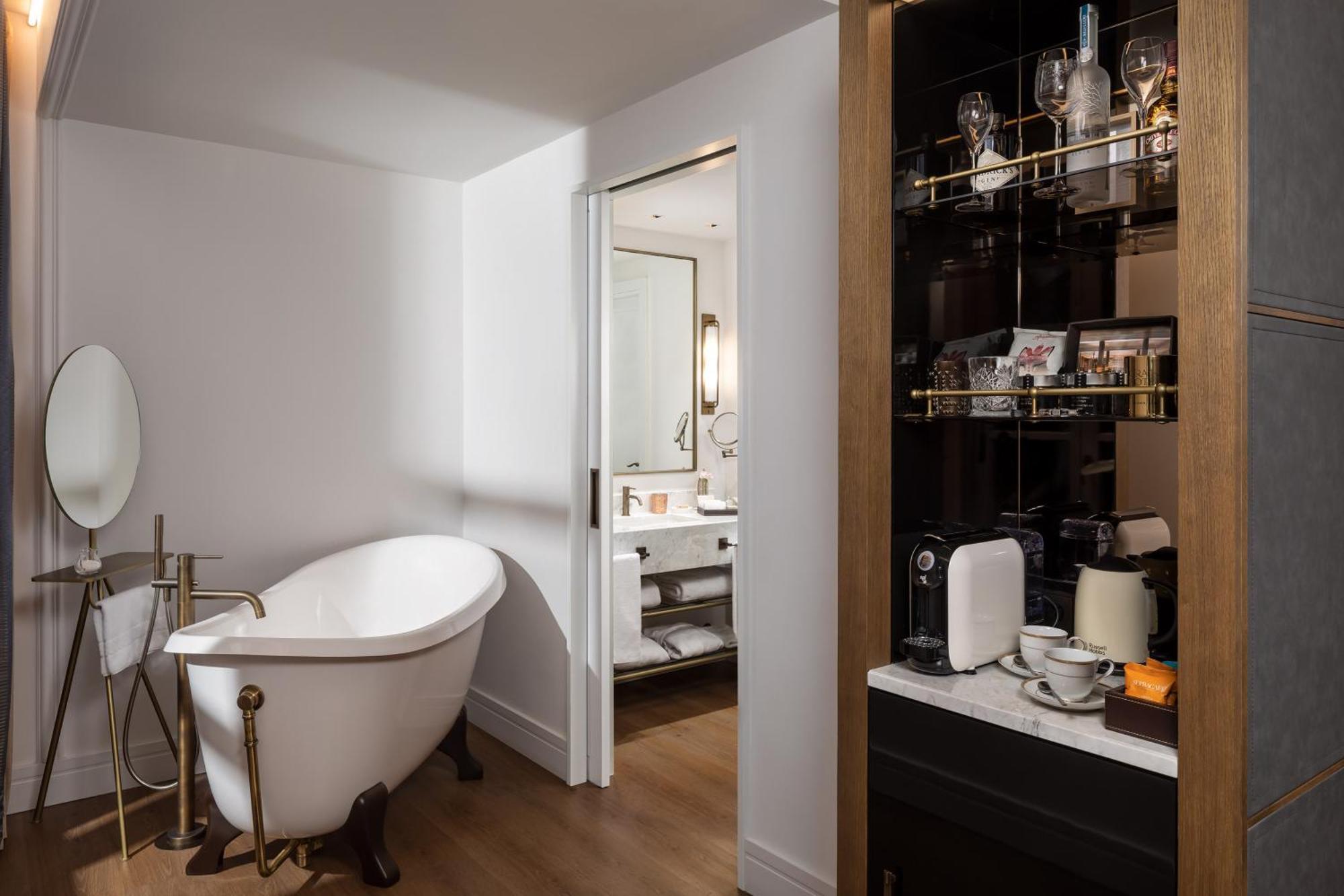 Premium Room