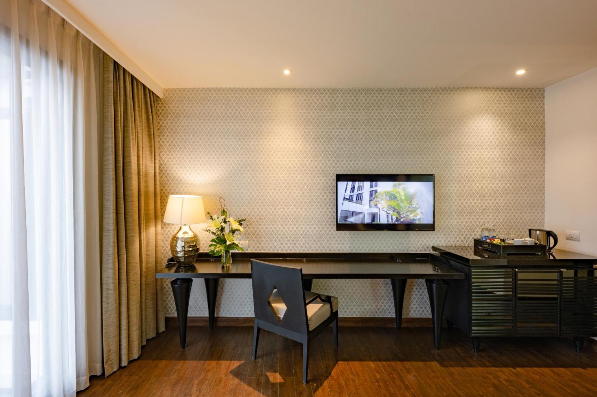Executive King Room