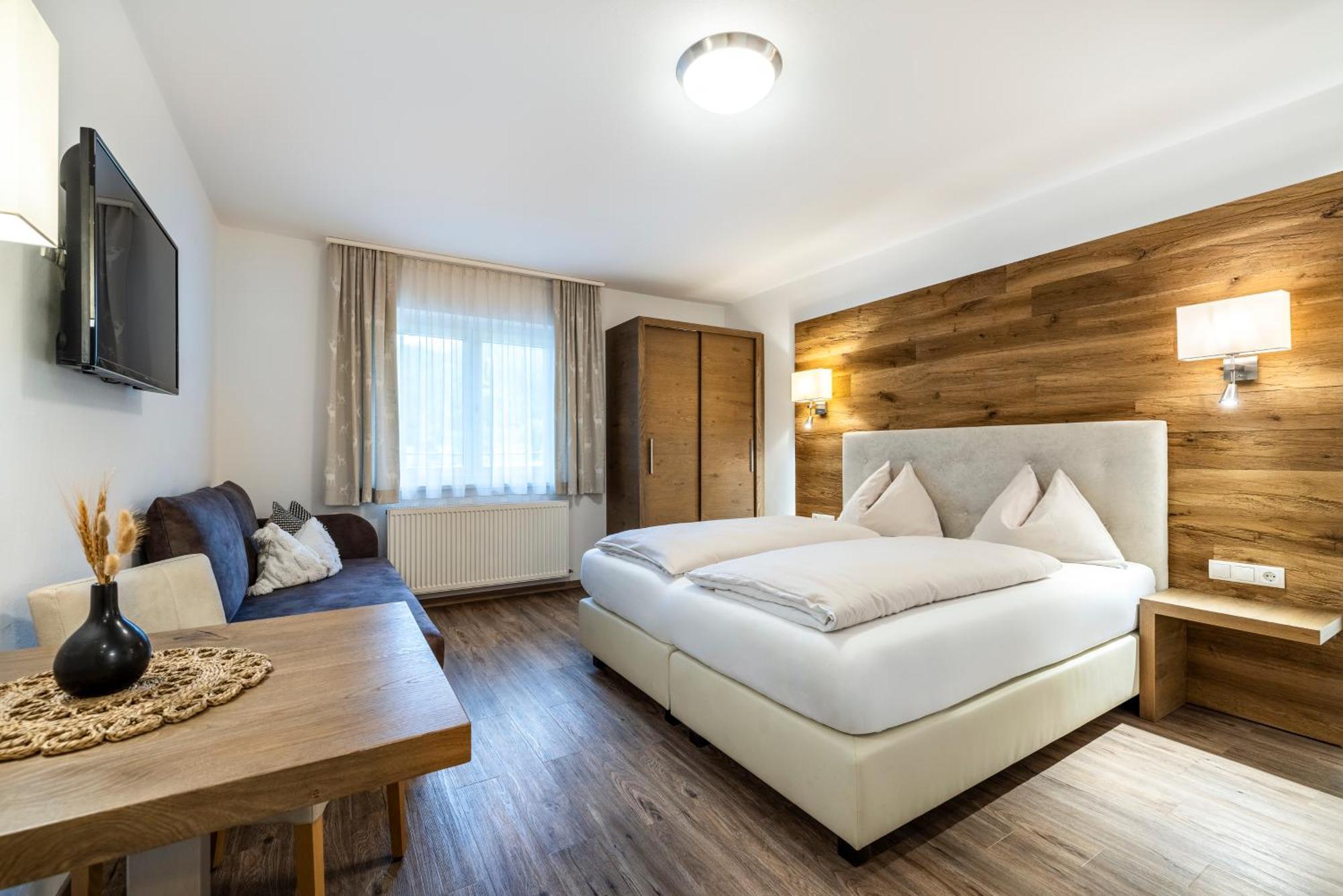 Classic Double Room