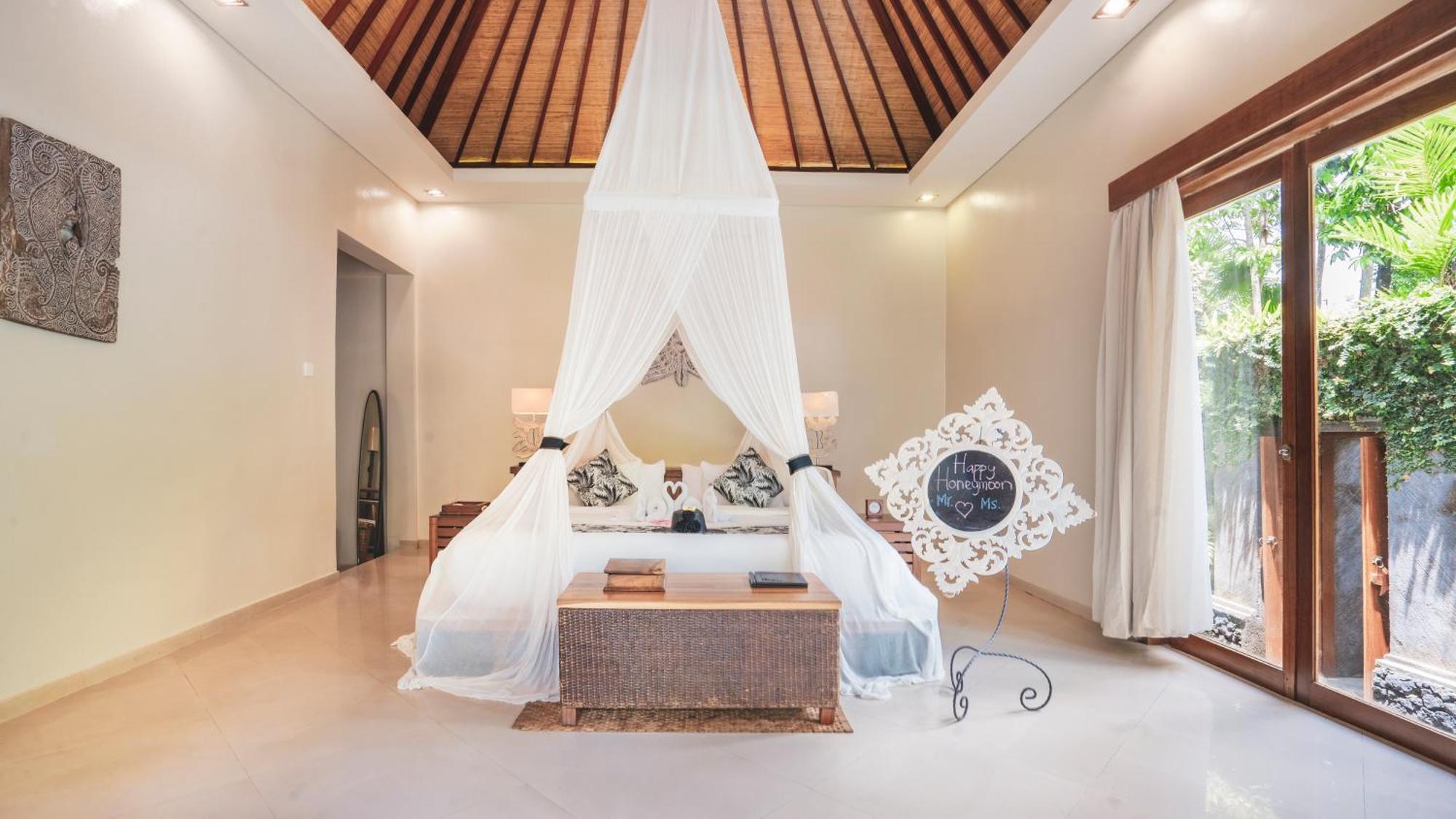 One-Bedroom Suite Pool Villa