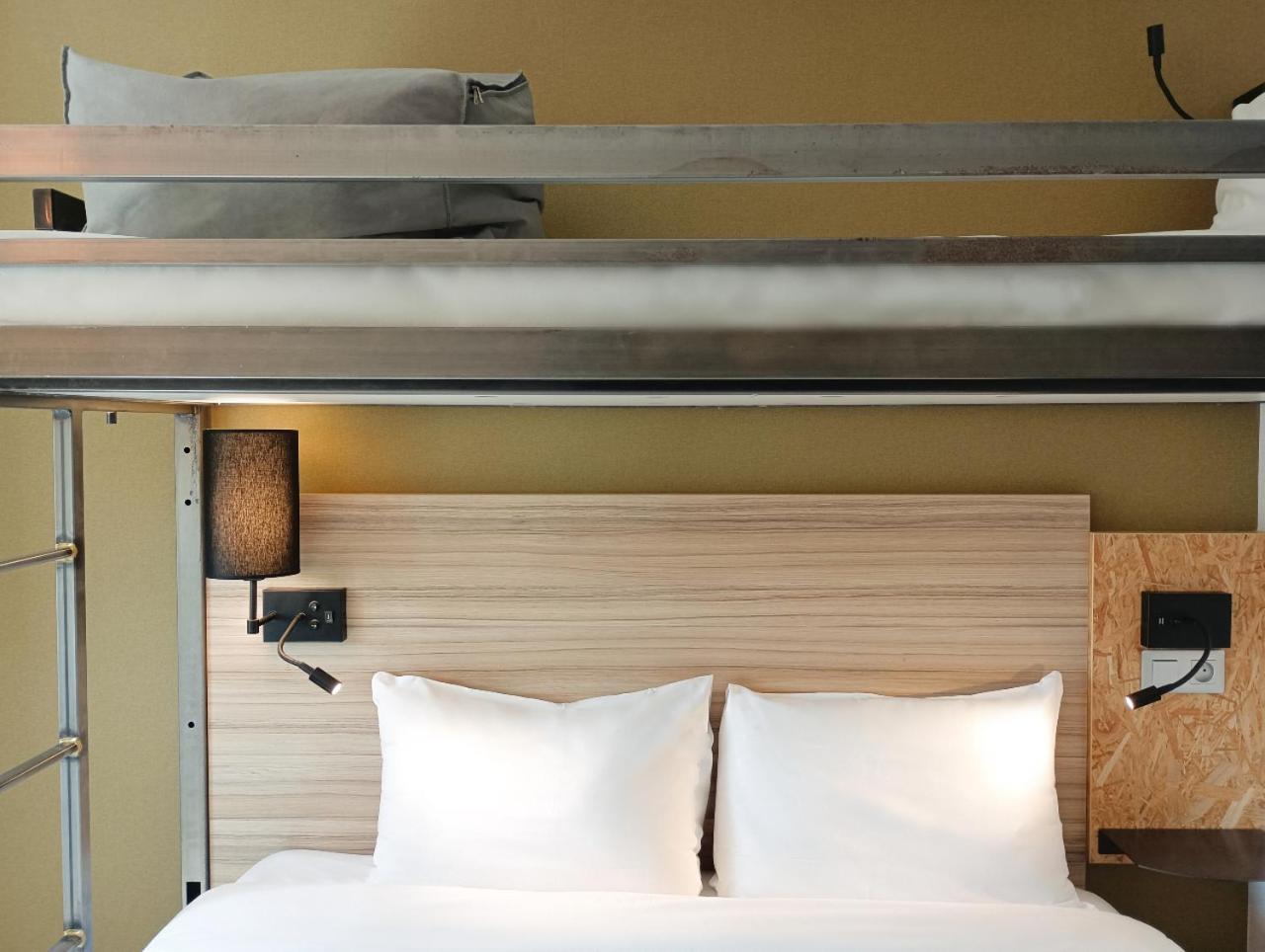 Standard Double Room One Bunk Bed,1558387186:JPEG