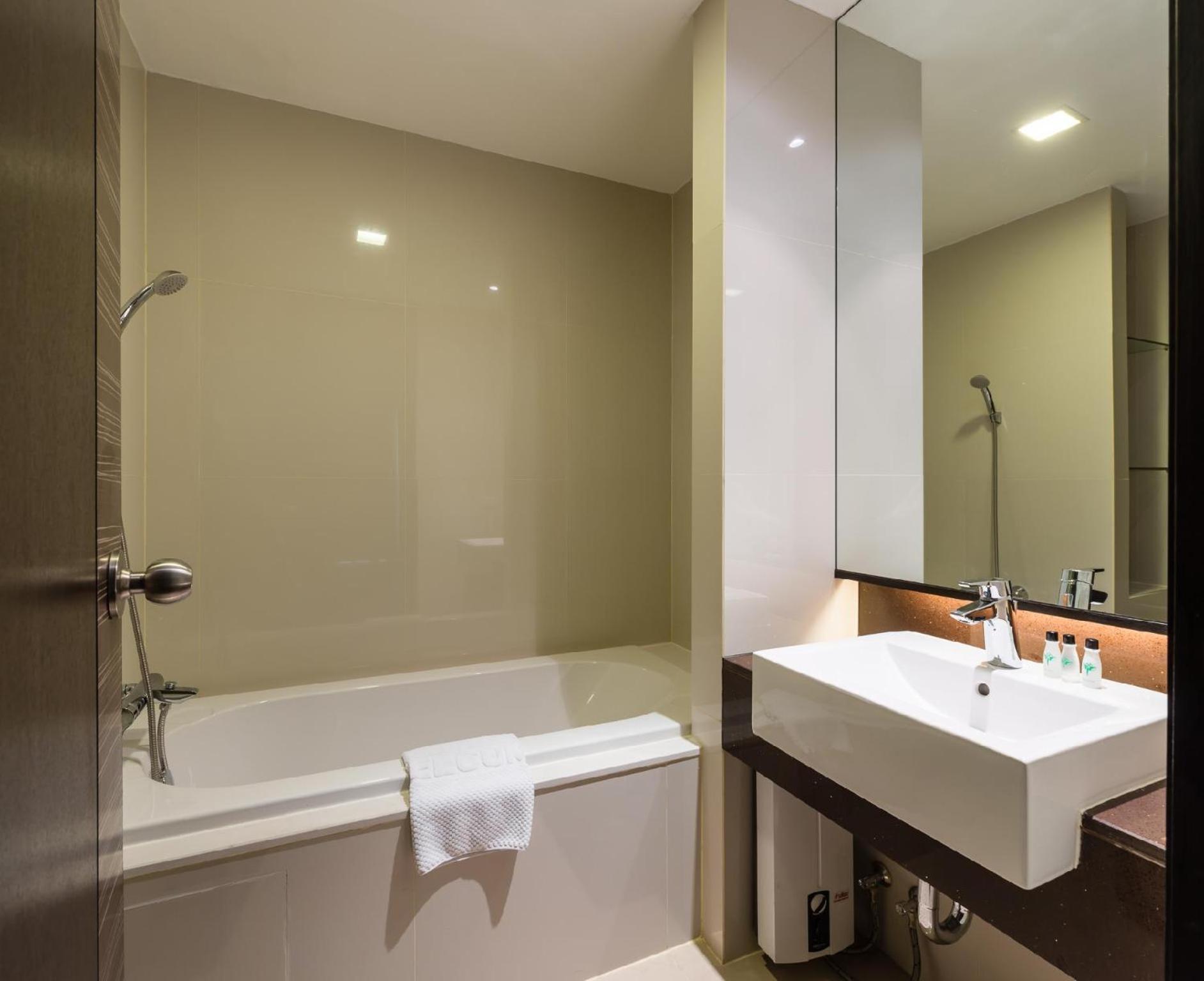 Complex Suite 1 Bedroom
