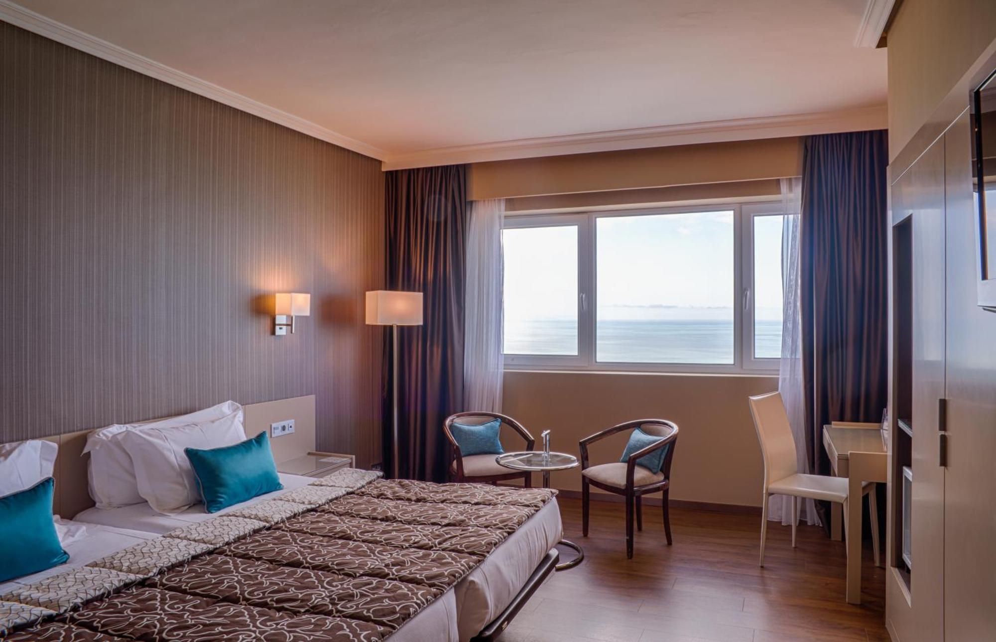Standard Twin Room Sea View