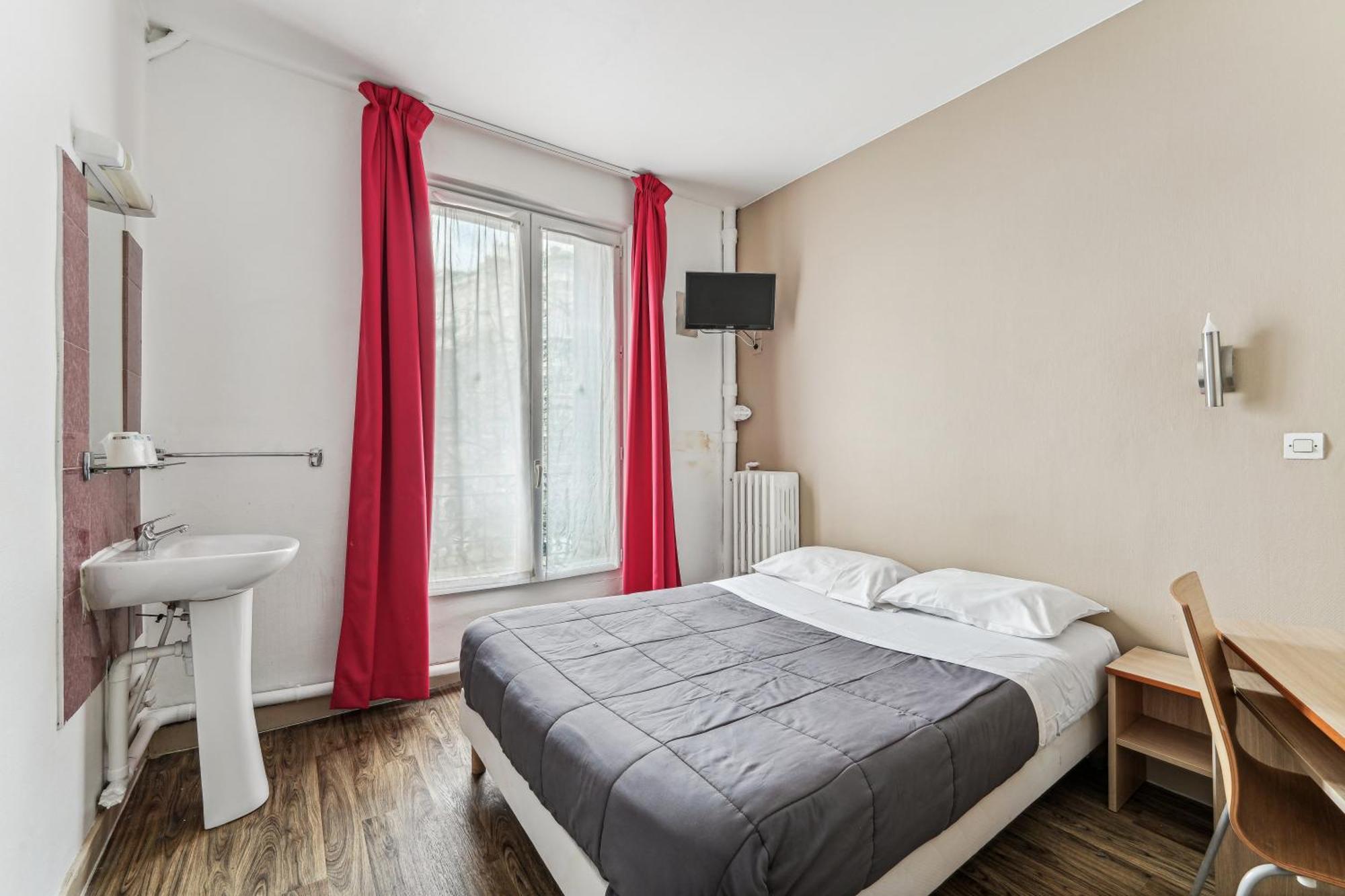 Standaard Tweepersoonskamer met Gedeelde Badkamer