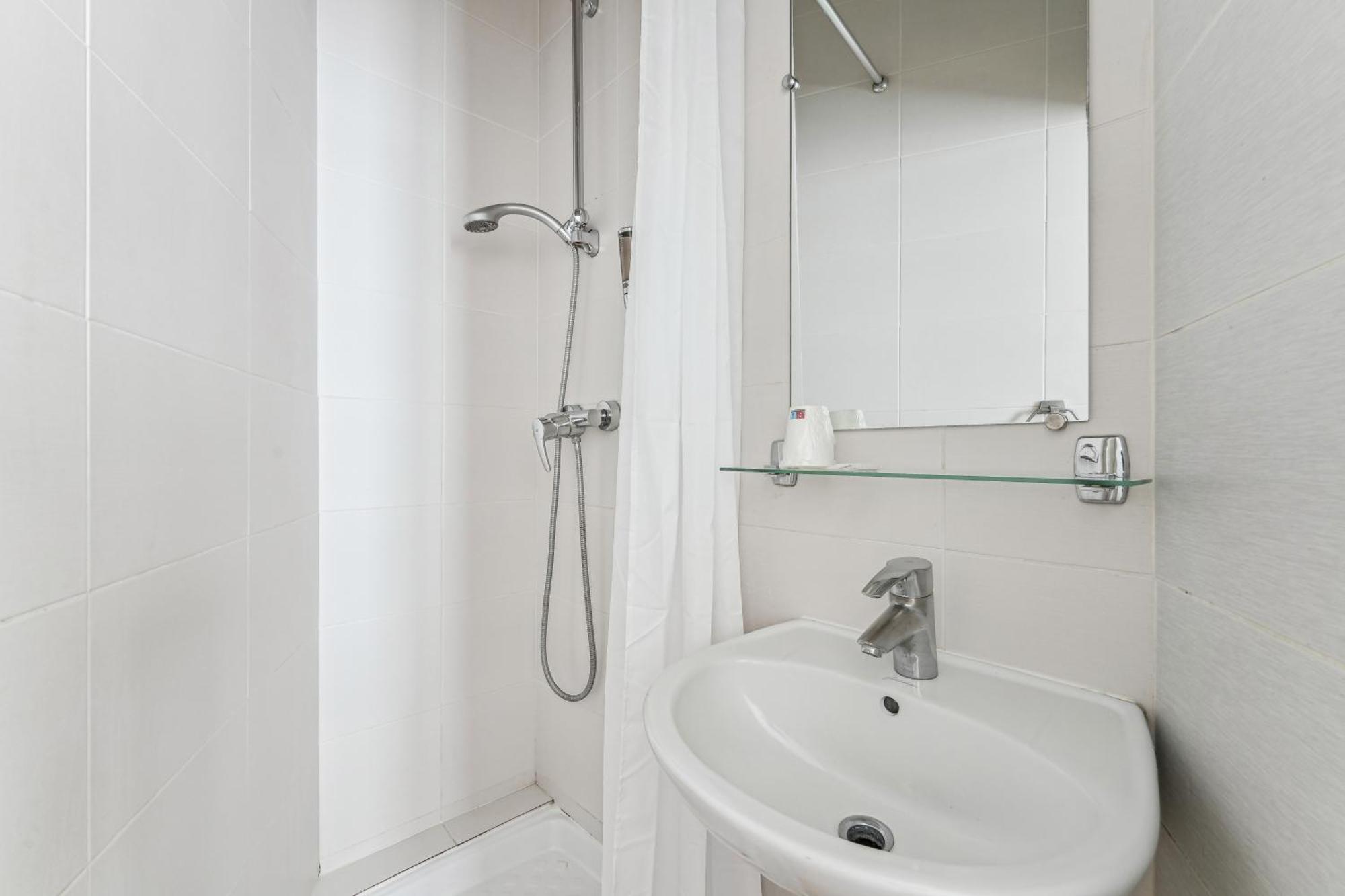 Eenpersoonskamer met Eigen Badkamer