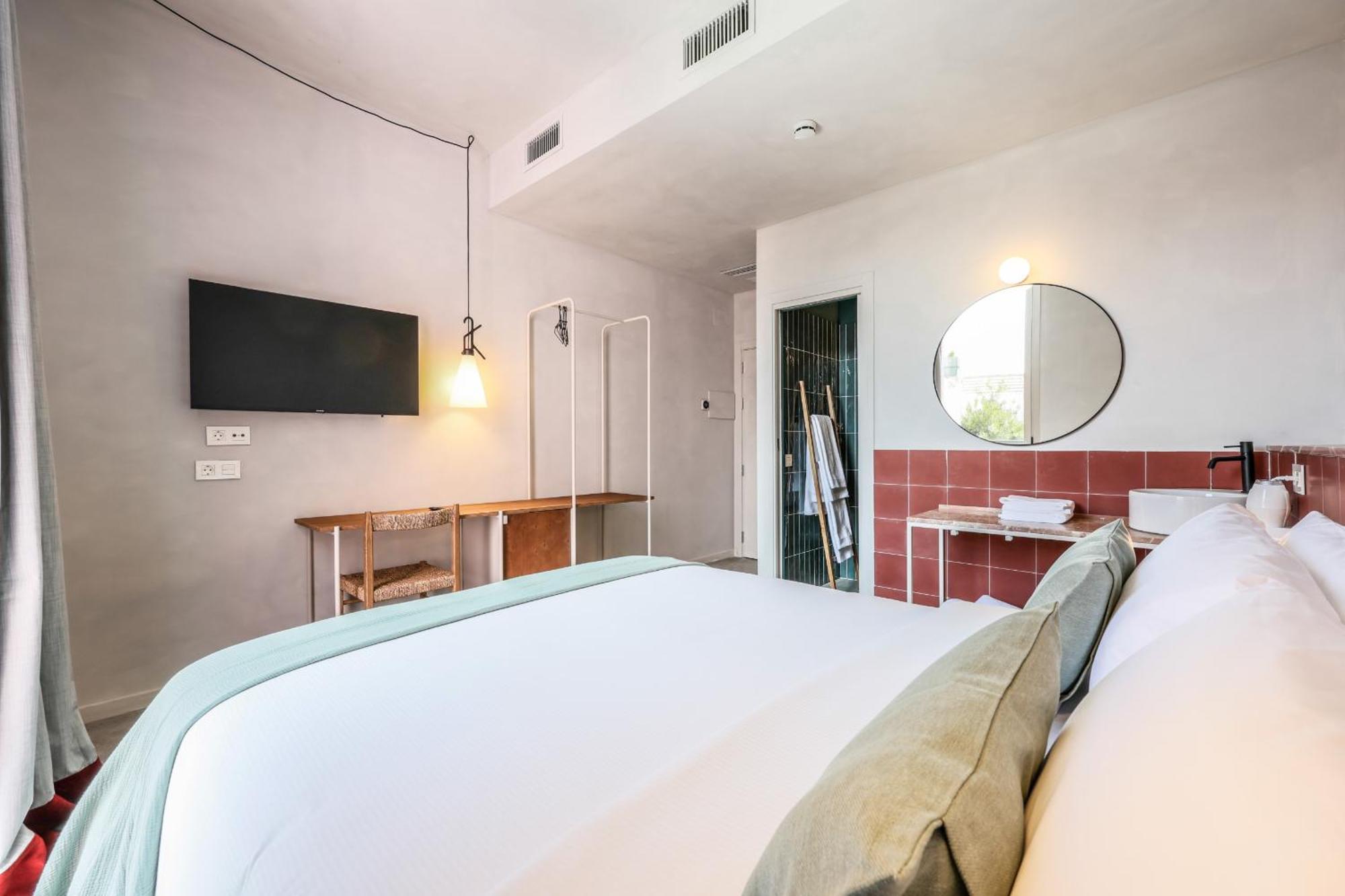 Double Room Pool View