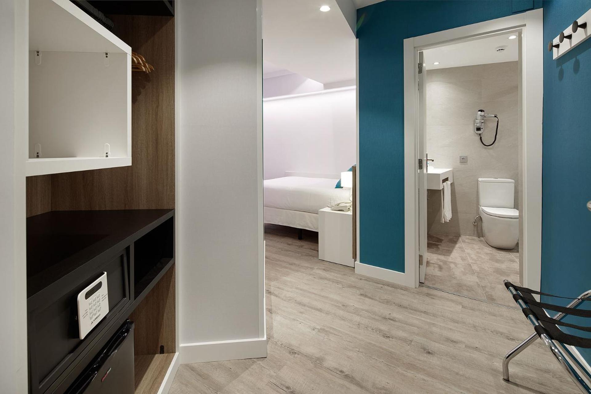 Single Room Interior Facing