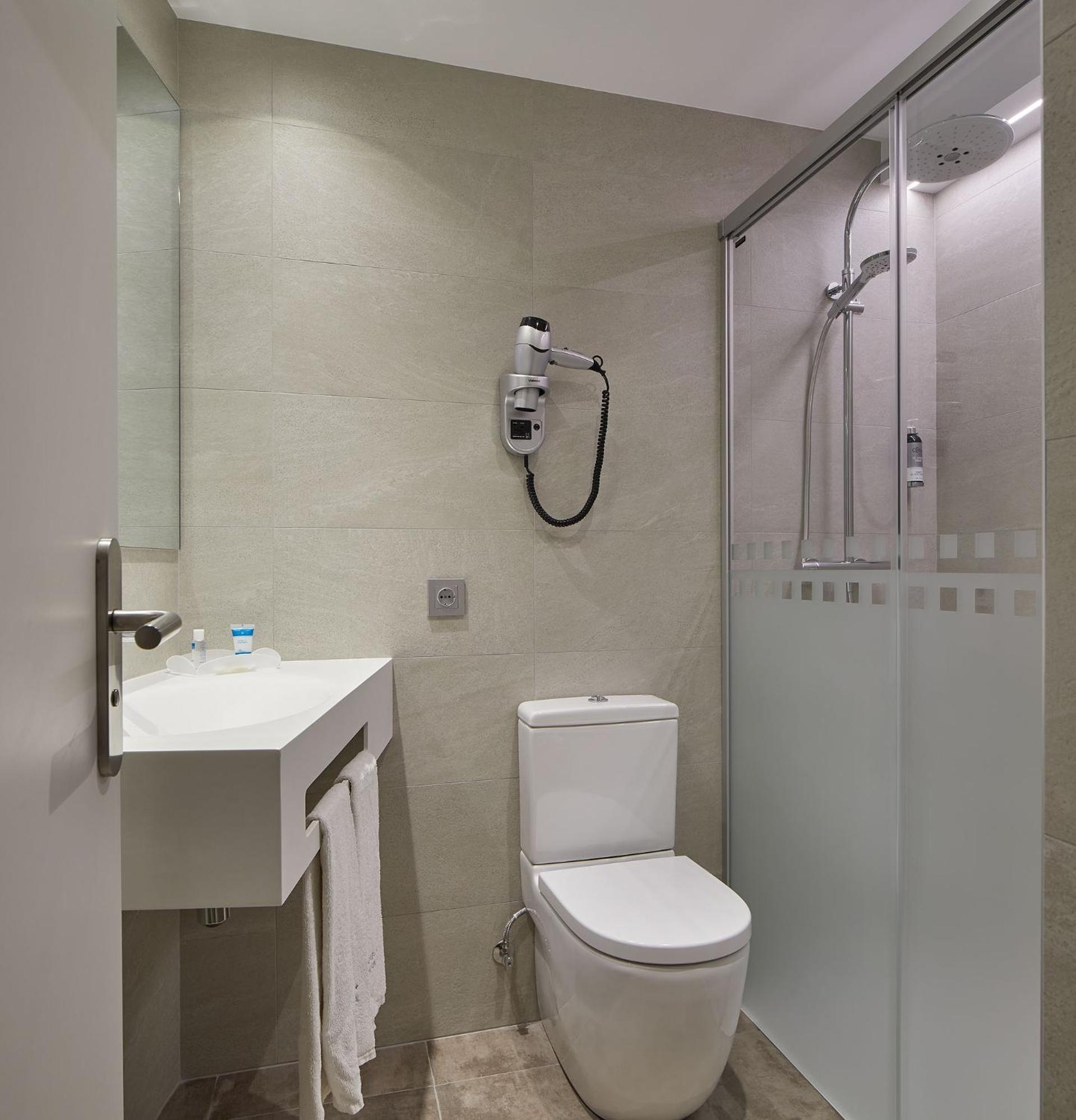 Single Room Interior Facing