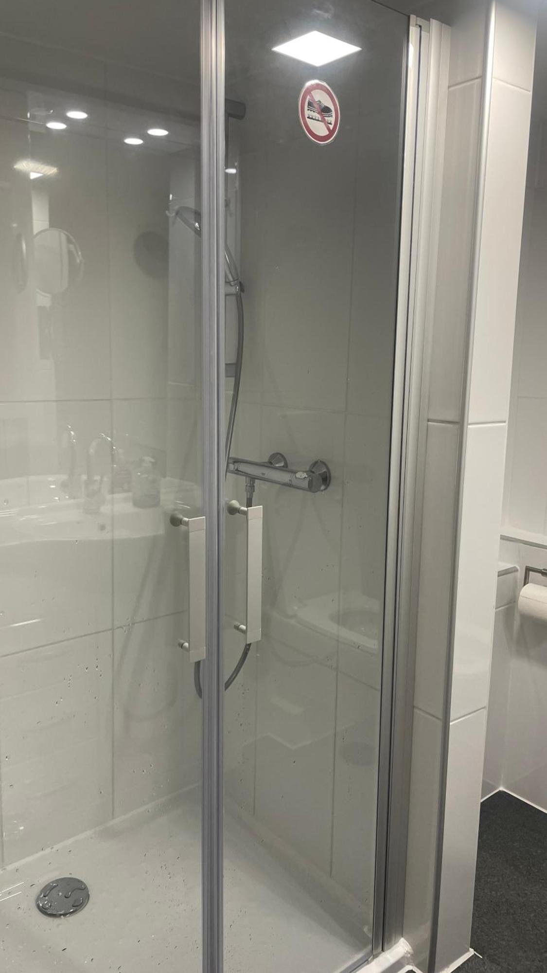 Familiekamer met Eigen Badkamer
