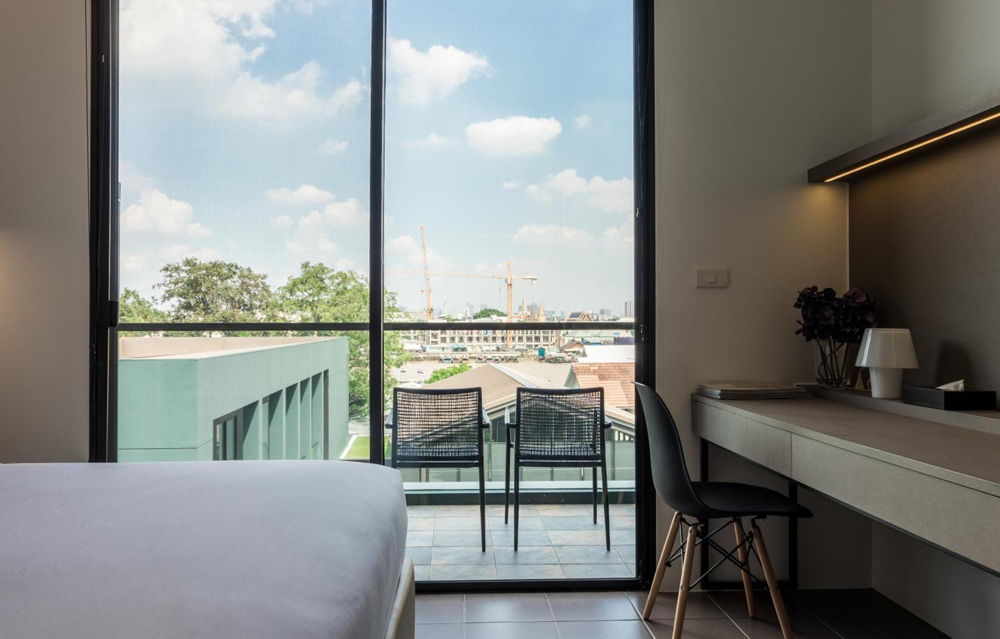 Lakorn Skyview Room