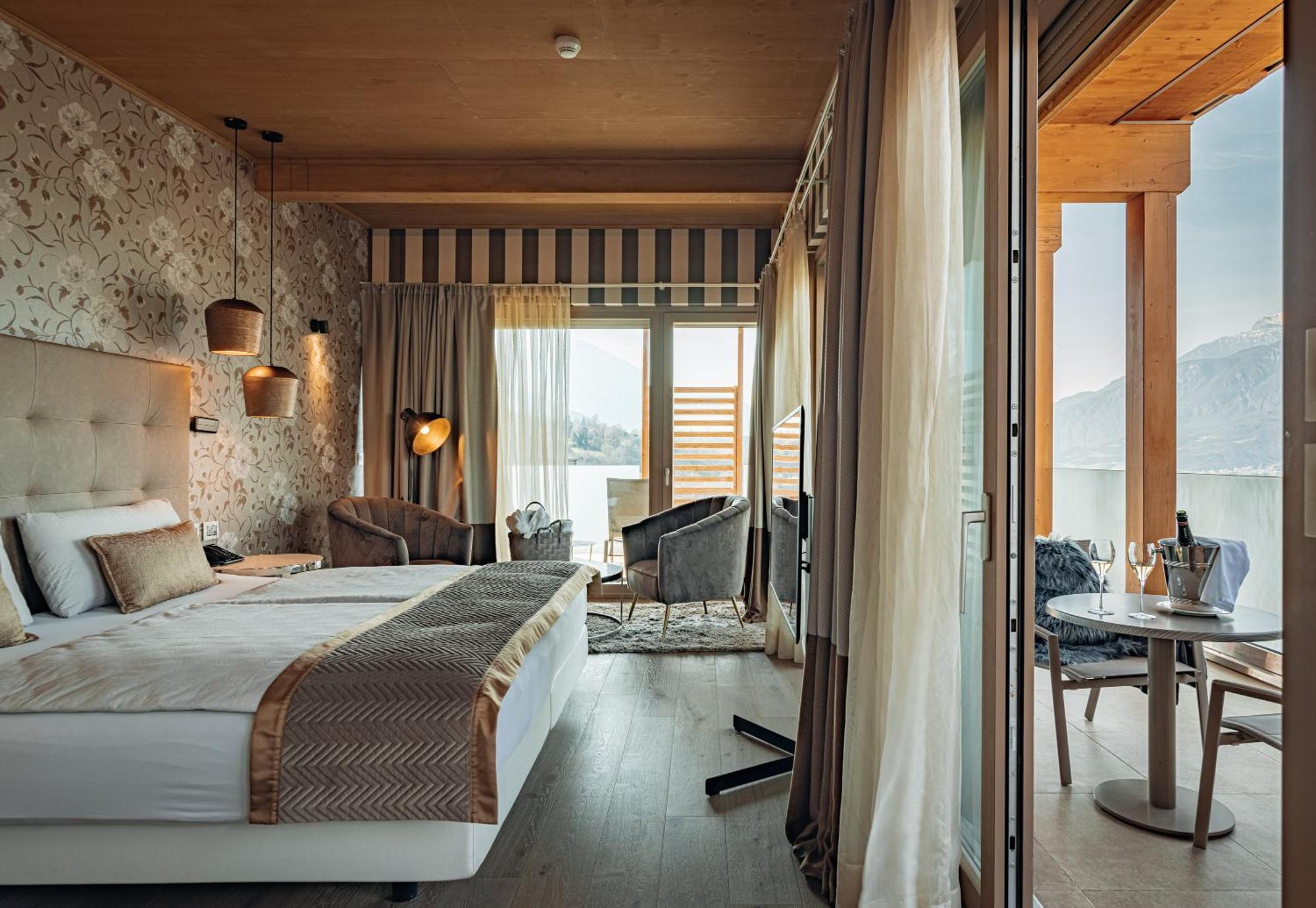 Junior Suite met Eigen Sauna en Hot Tub