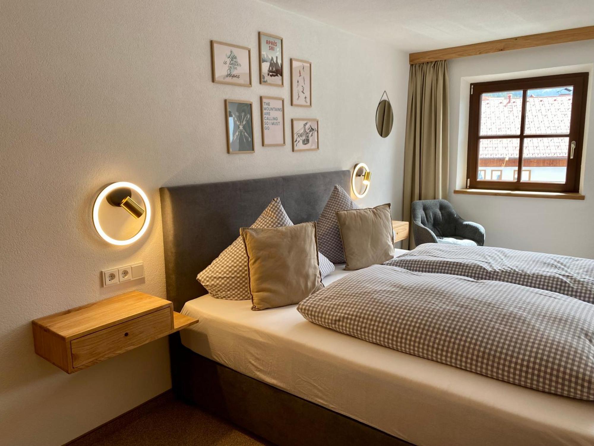 Double Room Mountain View