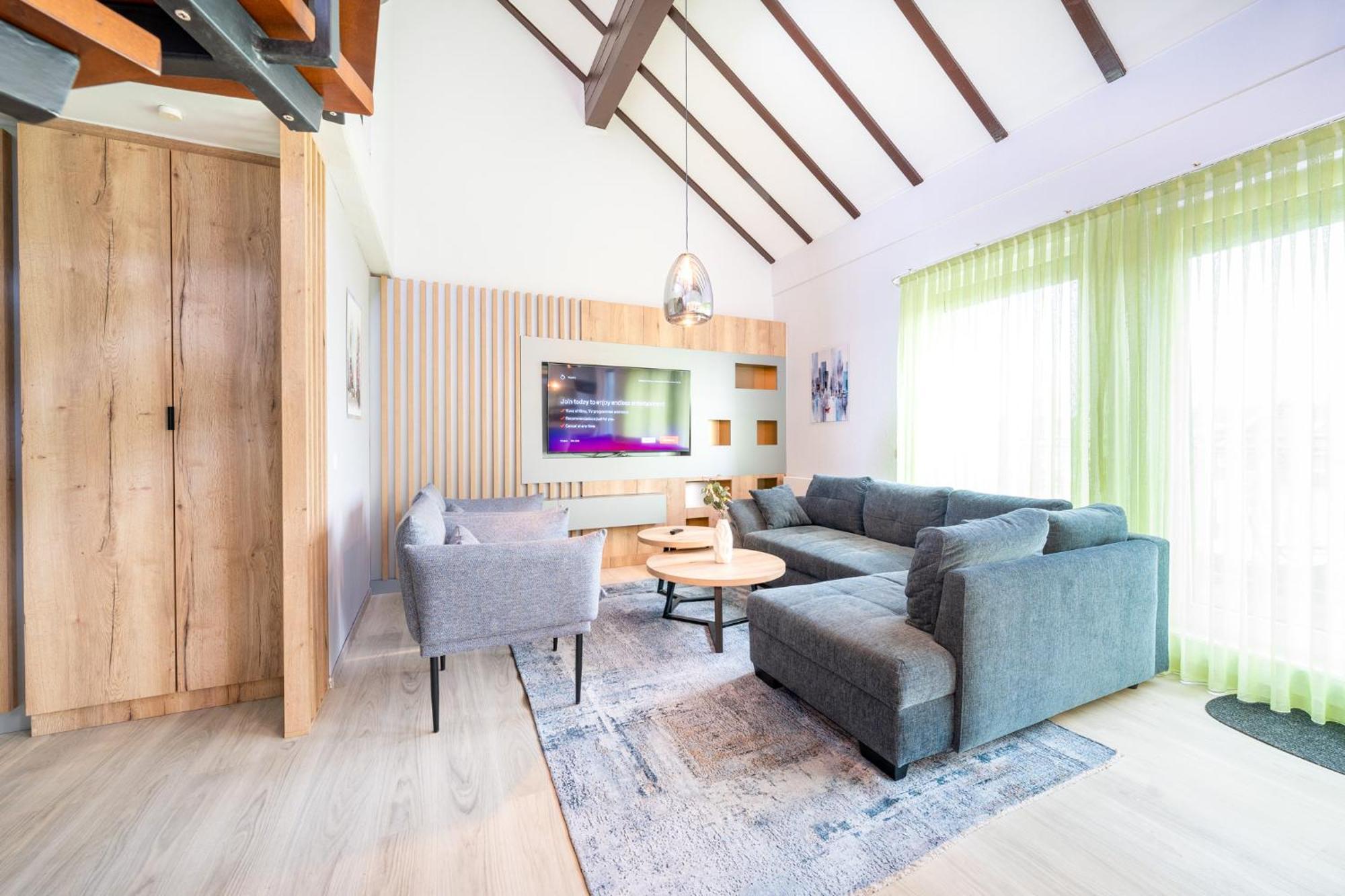 PENTHOUSE 504 mit Balkon (maximaal 10 personen)
