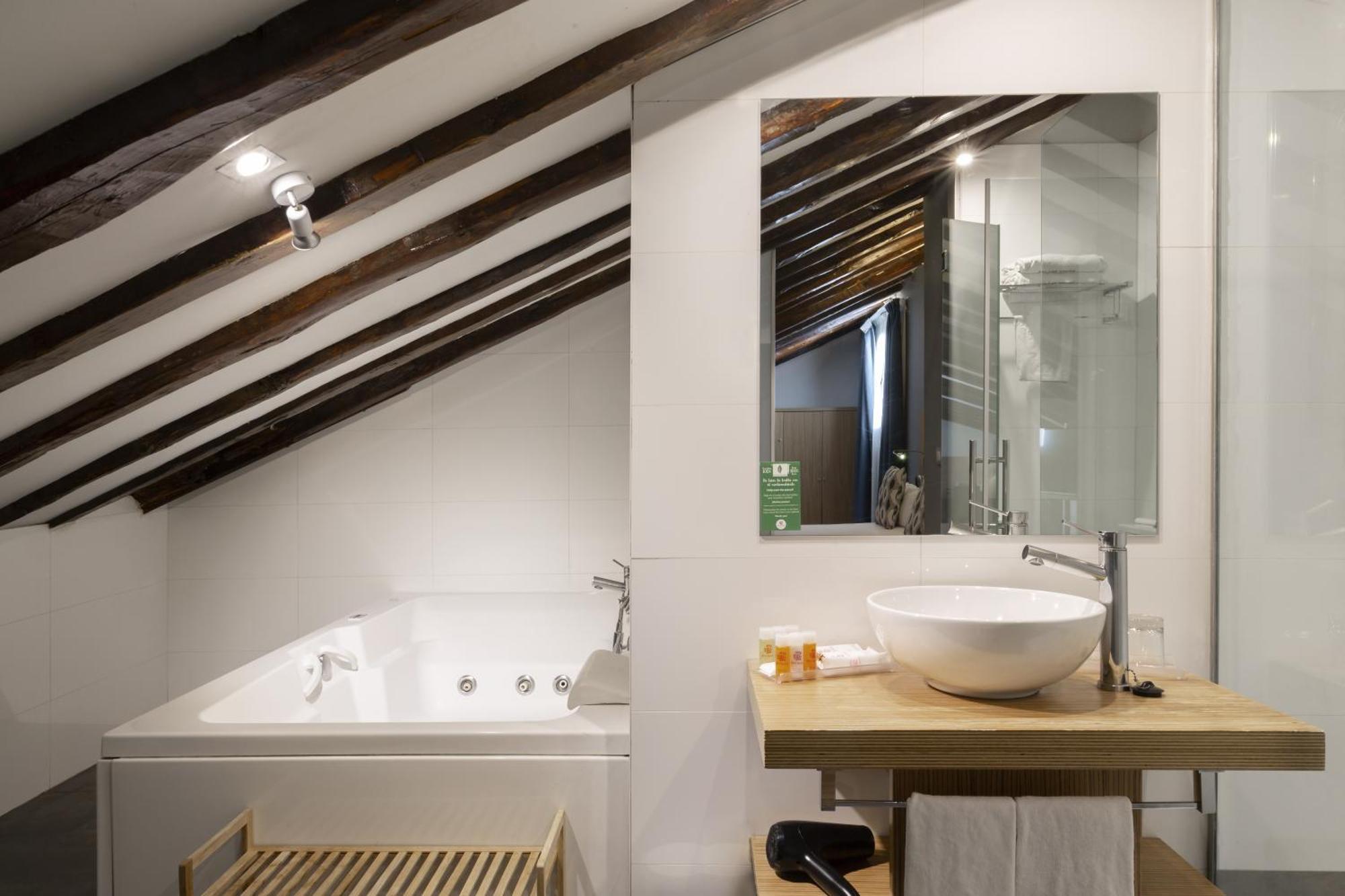 Double Room Whirlpool