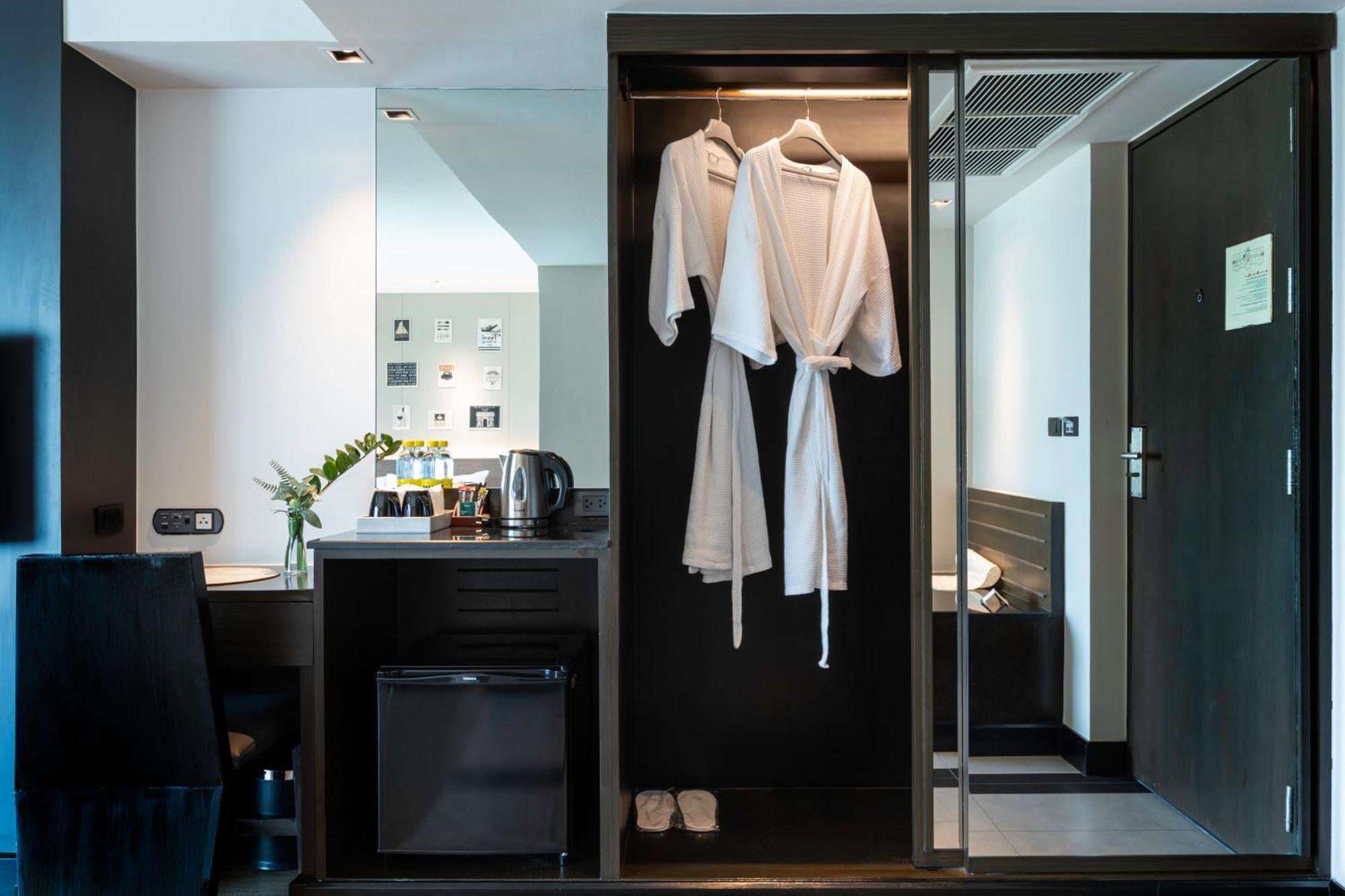 Grand Deluxe King Room
