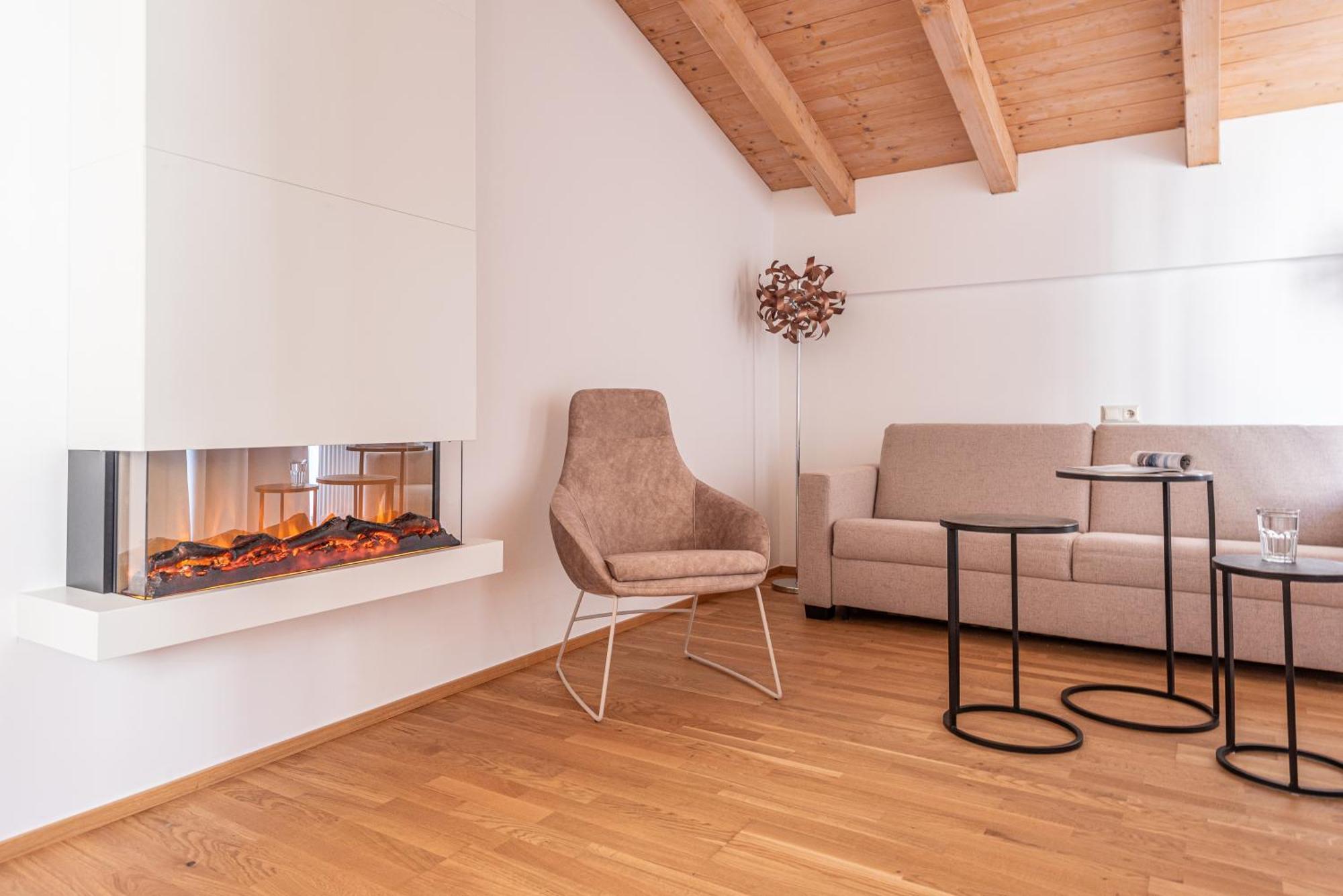 Apartment Balcony Electric Fireplace