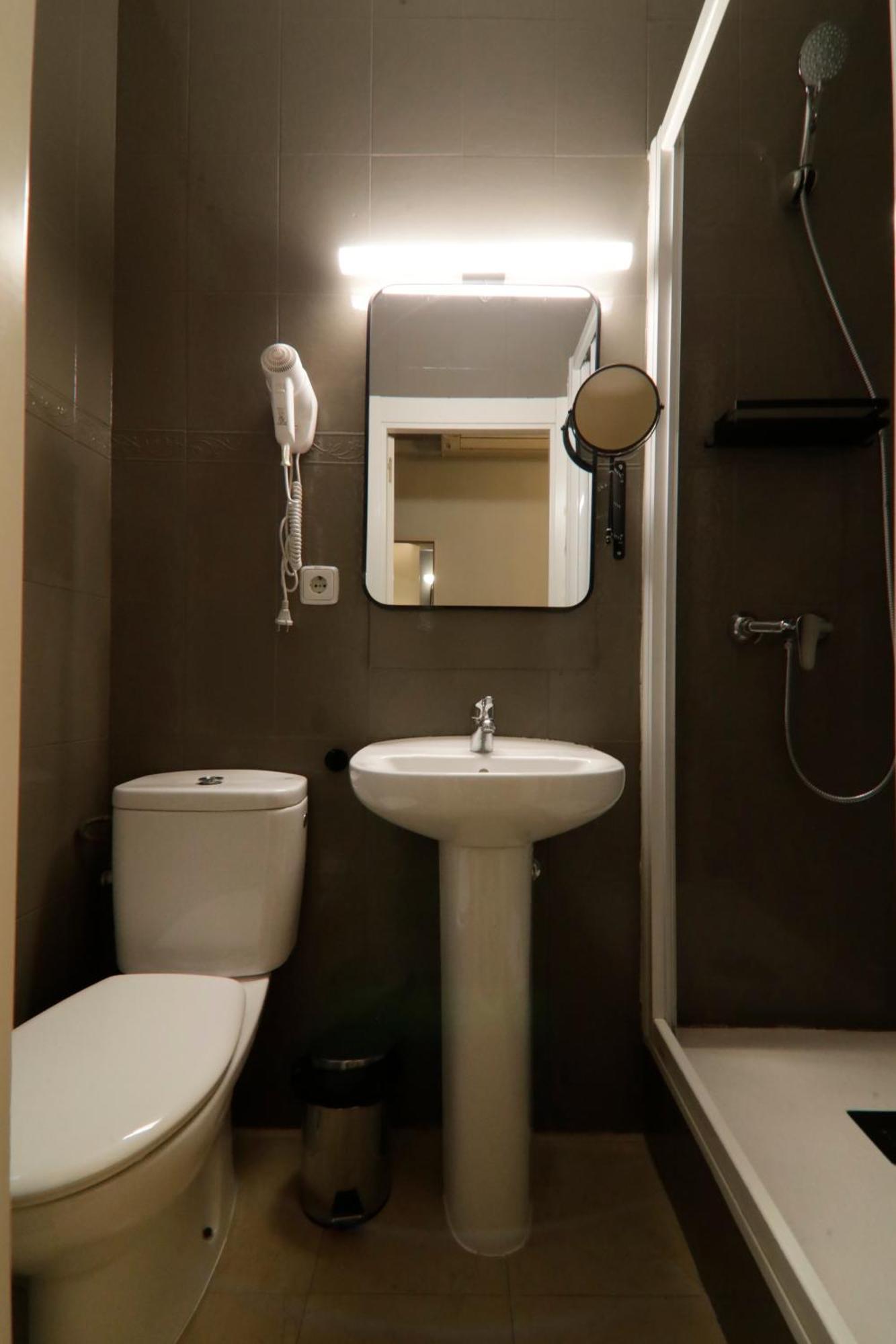 Small Single Room