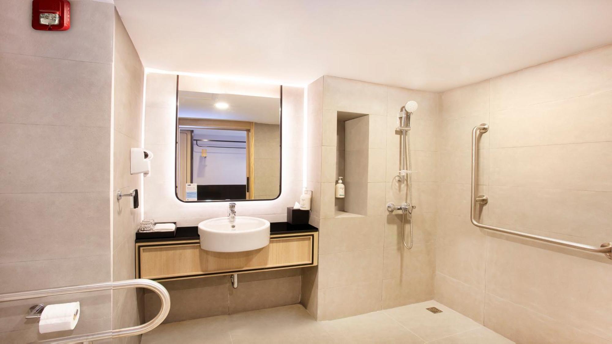 Queen Suite Balcony