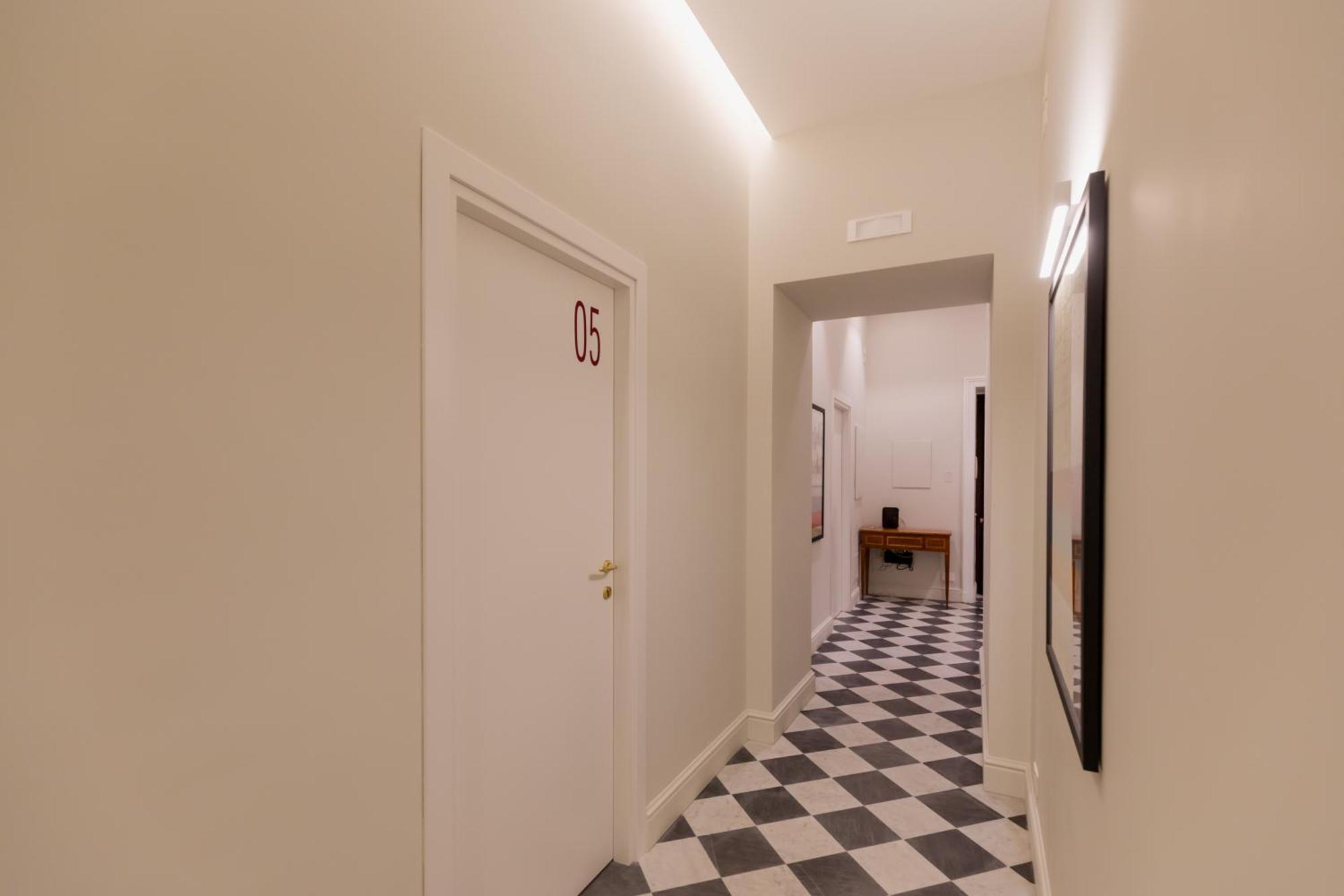 Kamer met Kingsize Bed en Balkon
