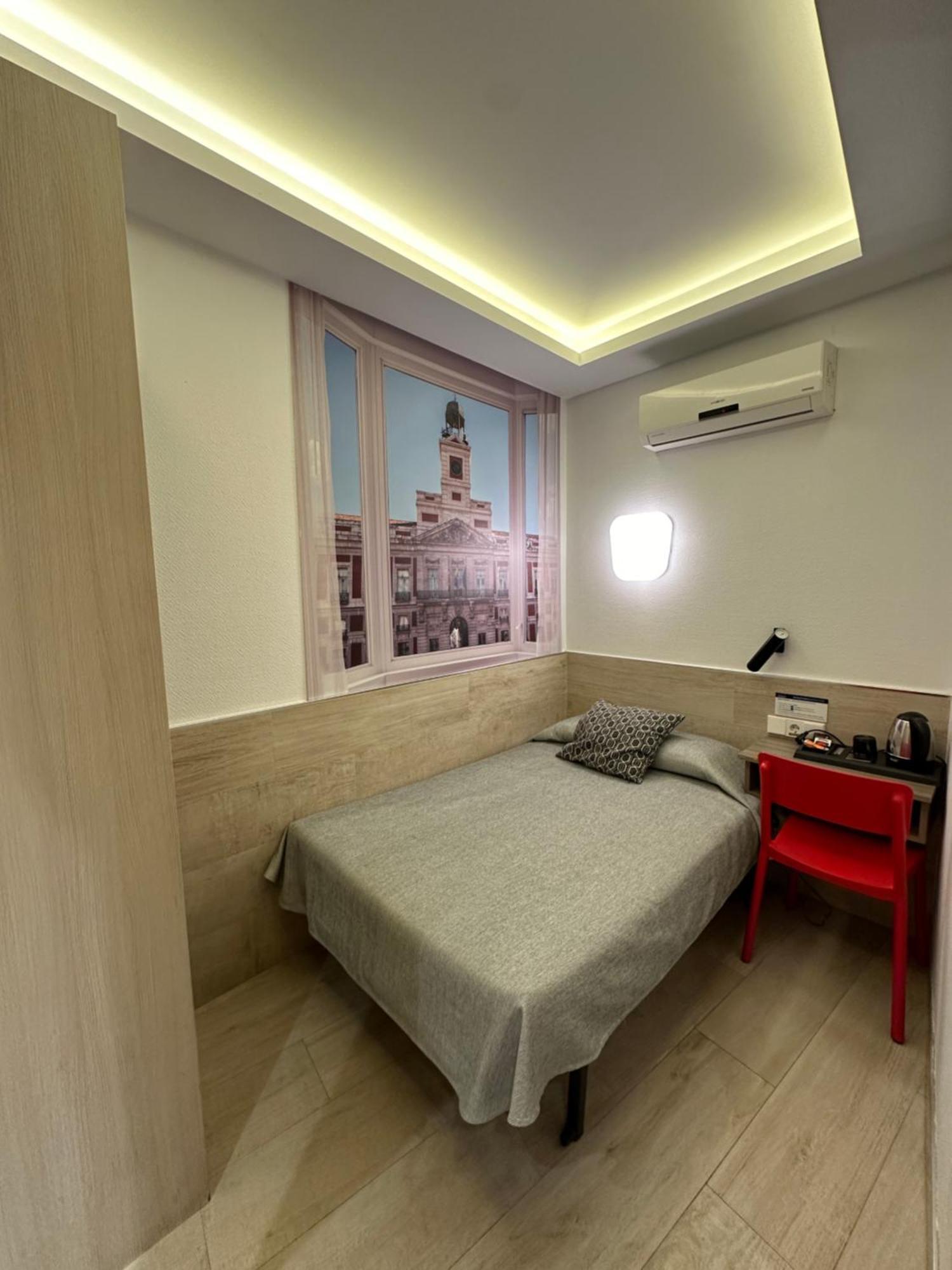 Budget Single Room