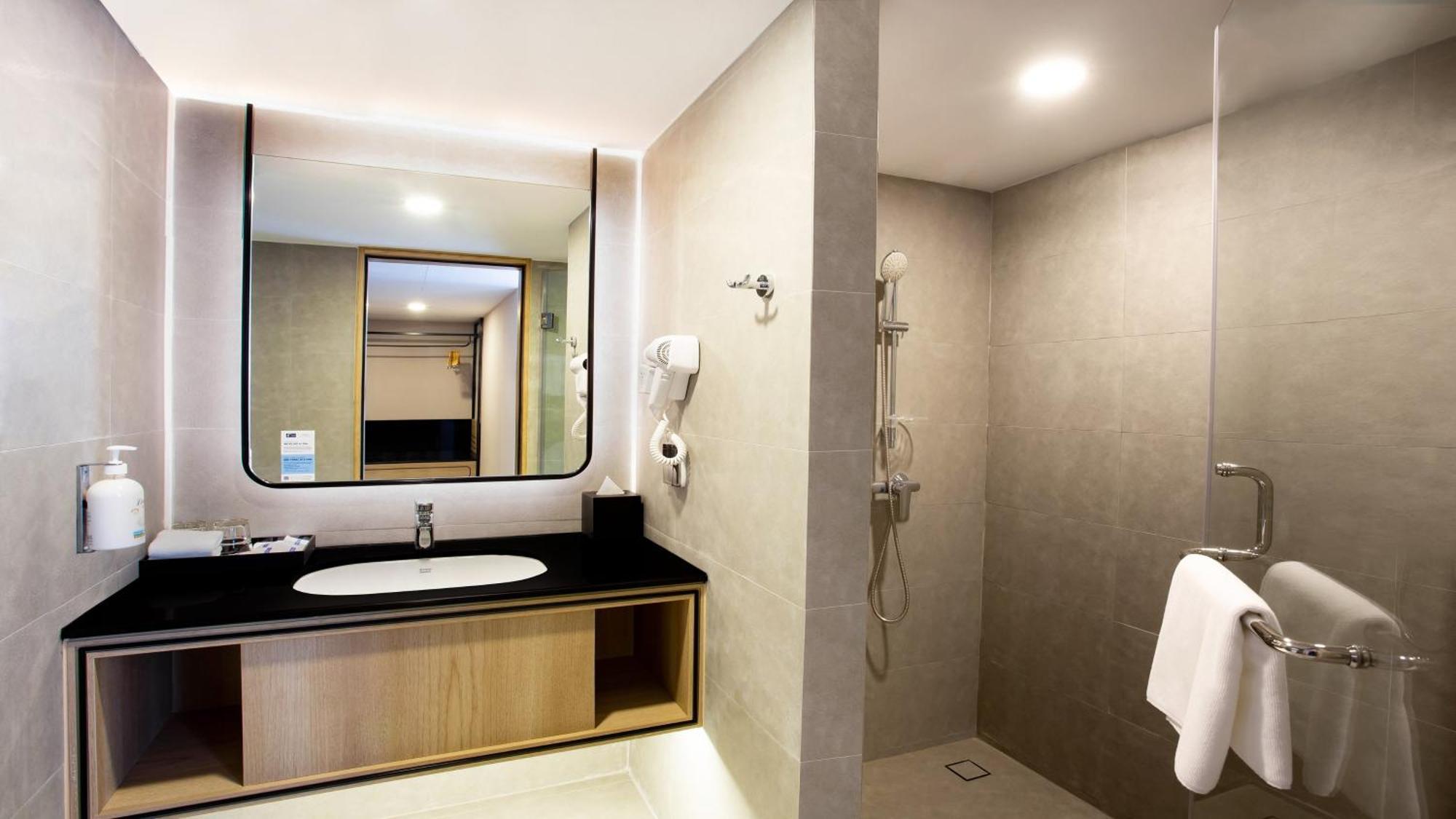 Queen Suite Balcony