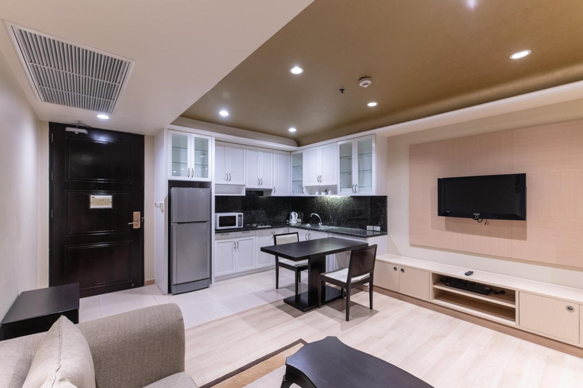 Grand One Bedroom Suite
