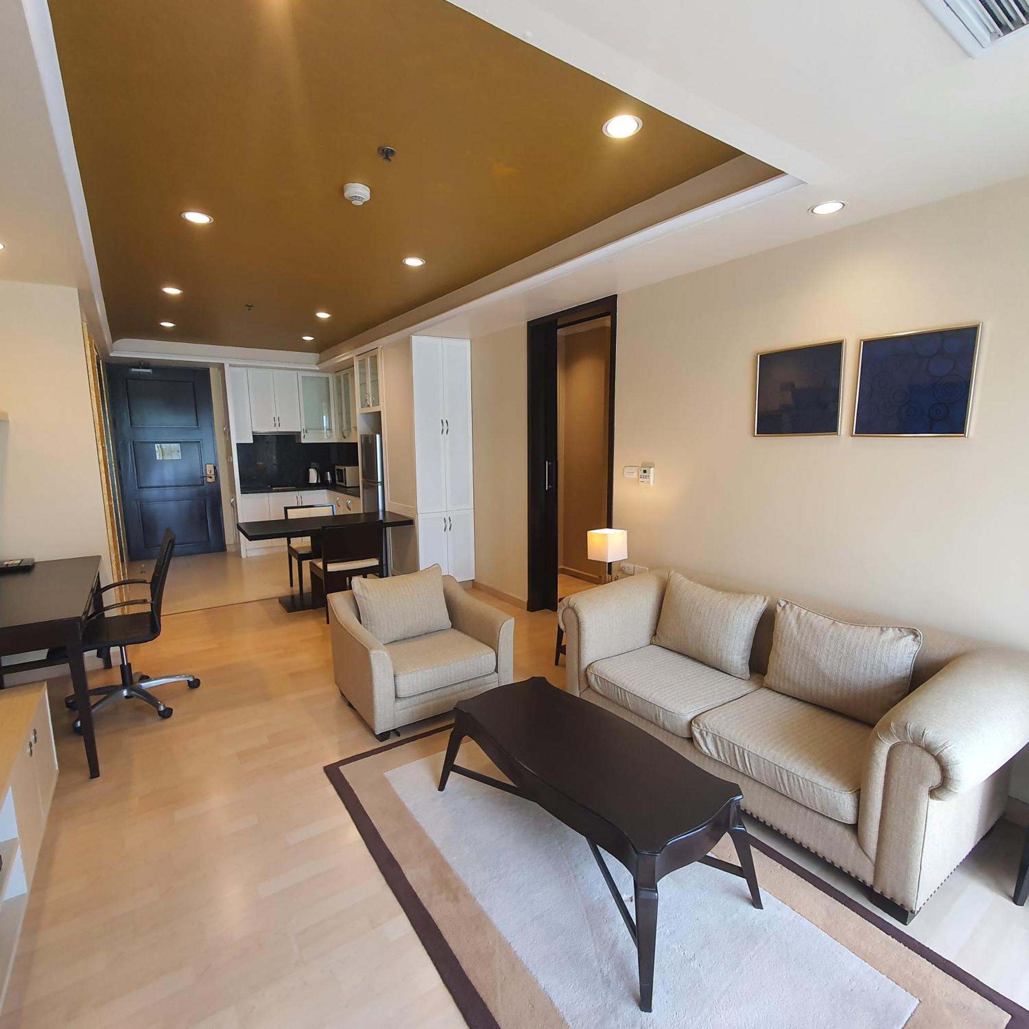 Admiral One-Bedroom Suite