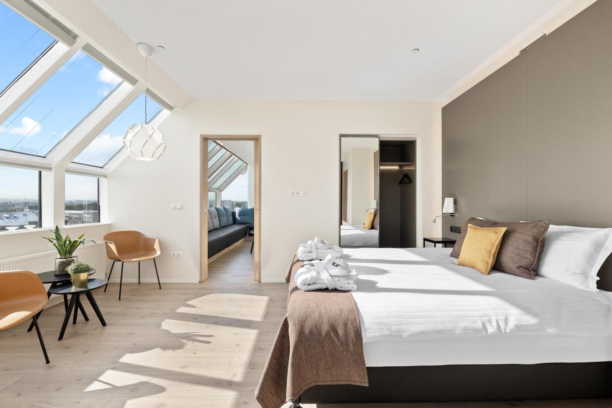Panorama Top Floor Balcony Suite Spa