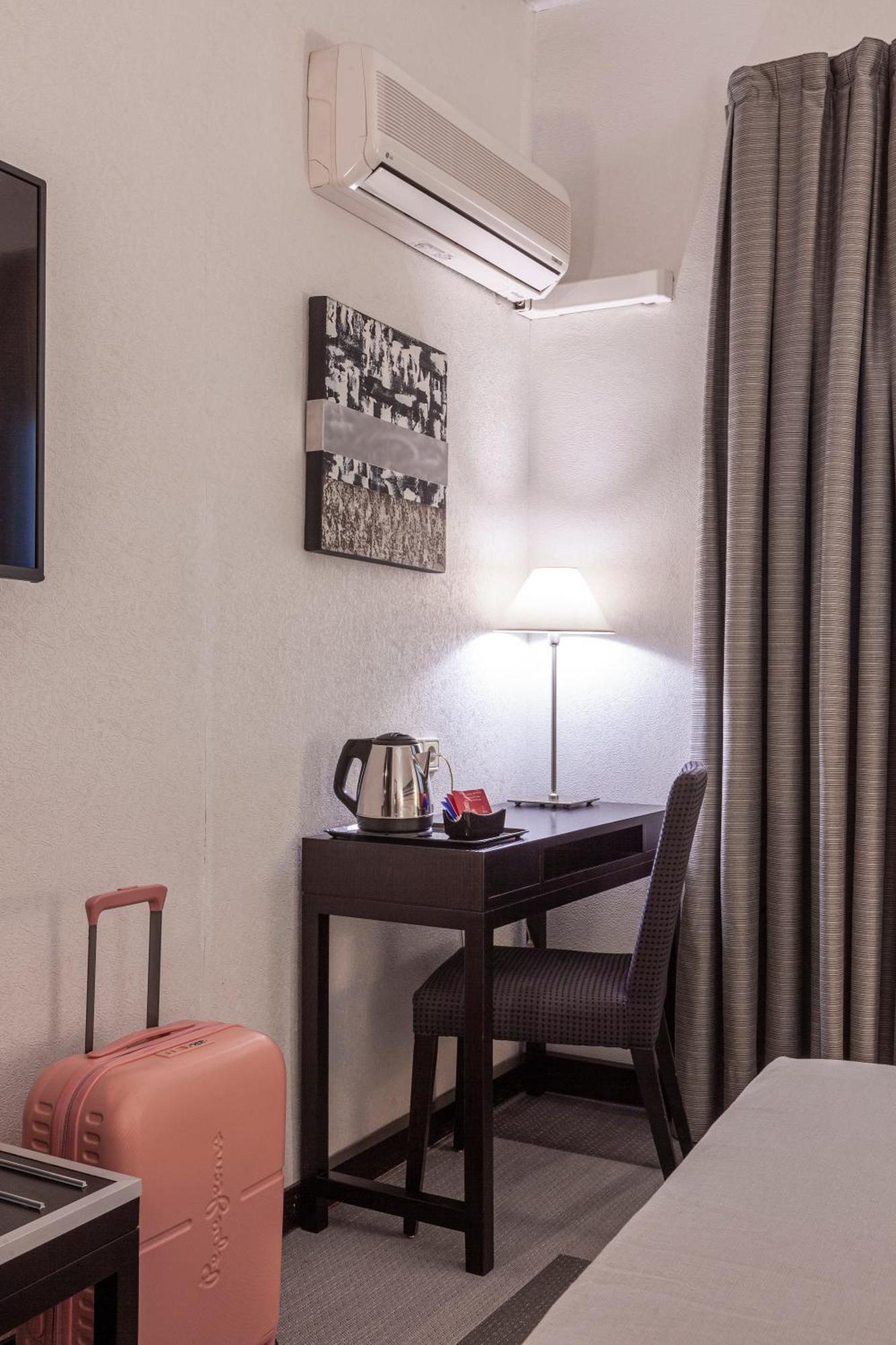 Queen Room