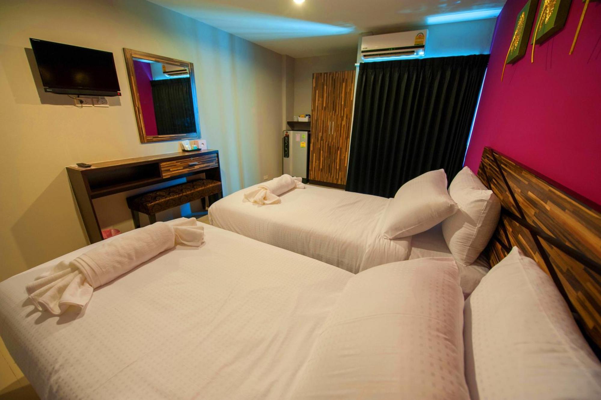 Superior Twin Room Airport Transfer