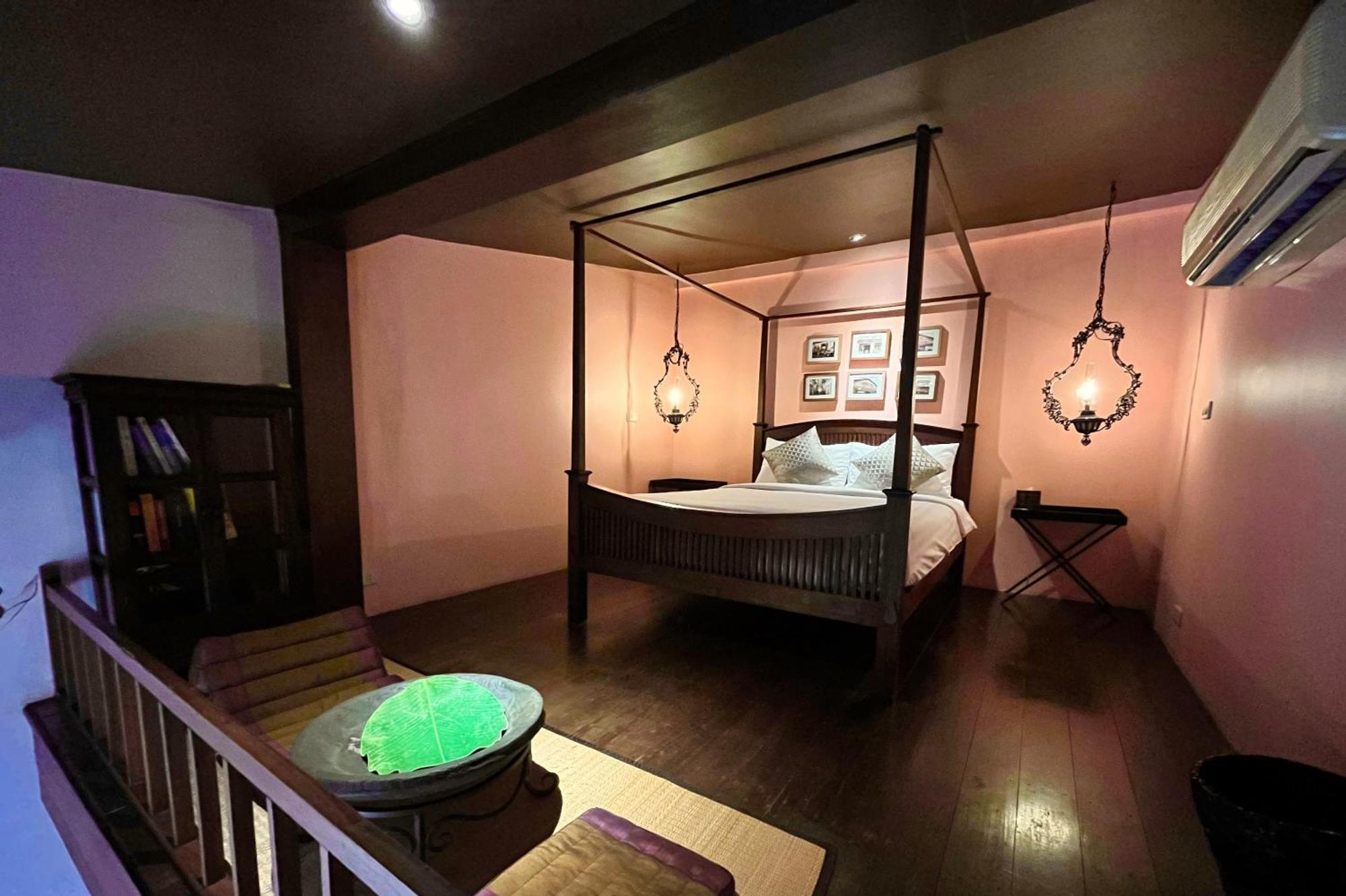 Queen Loft Suite