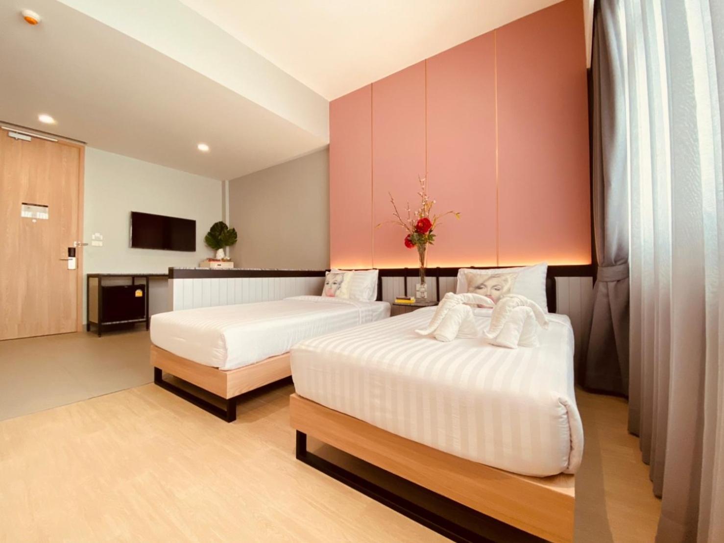 Deluxe Quadruple Room