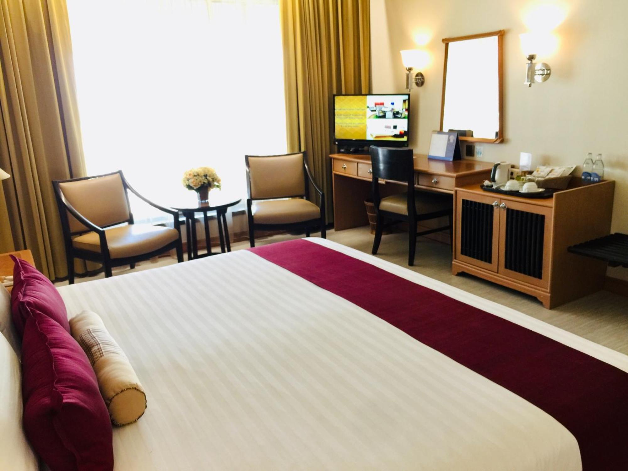 Deluxe Double or Twin Room