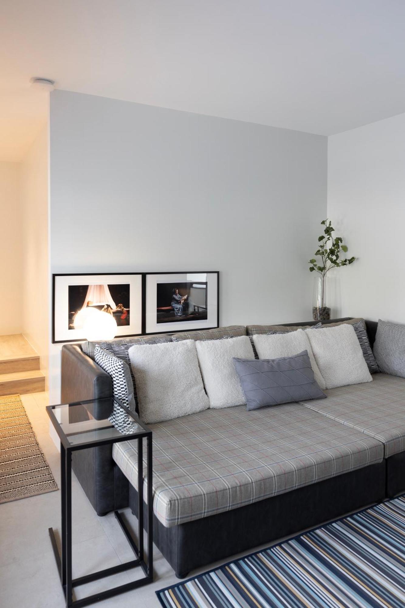 Lilit Riverfront Suite A