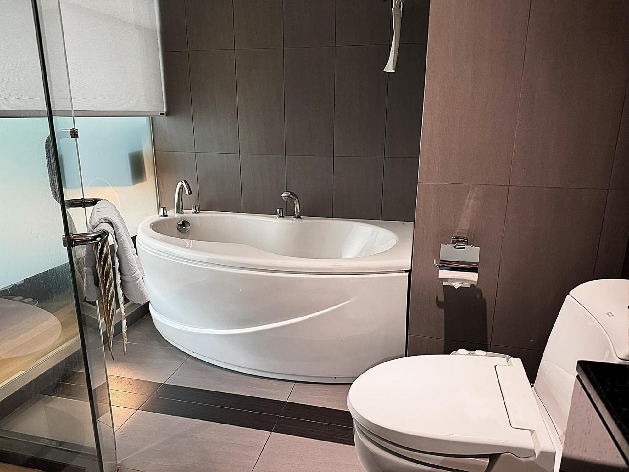 Grand Residence Suite