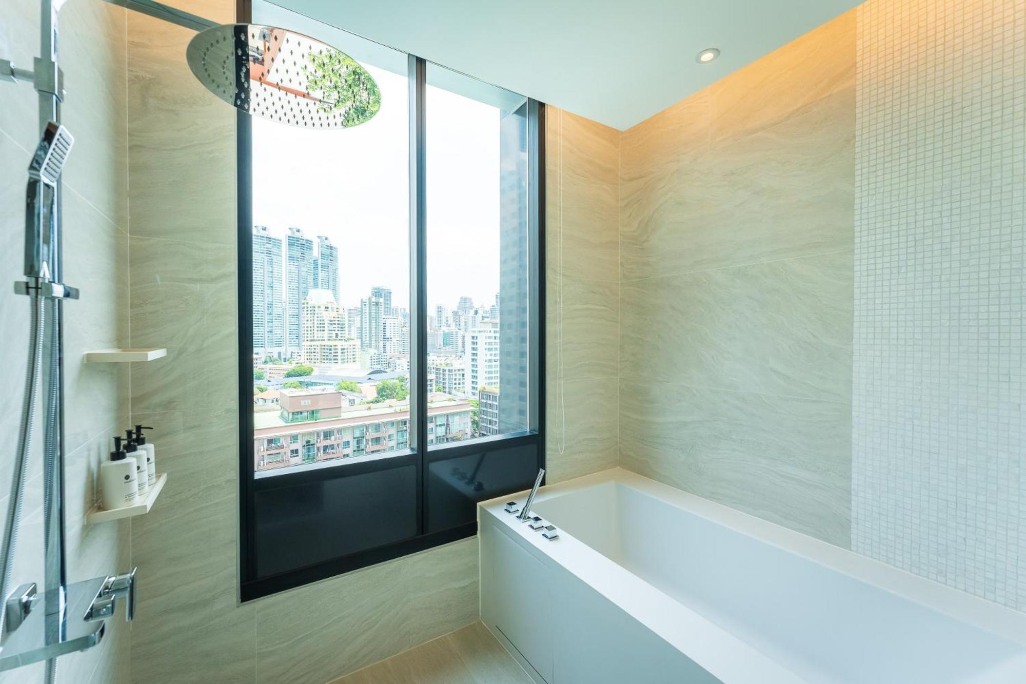 Satin Corner Suite One-Bedroom