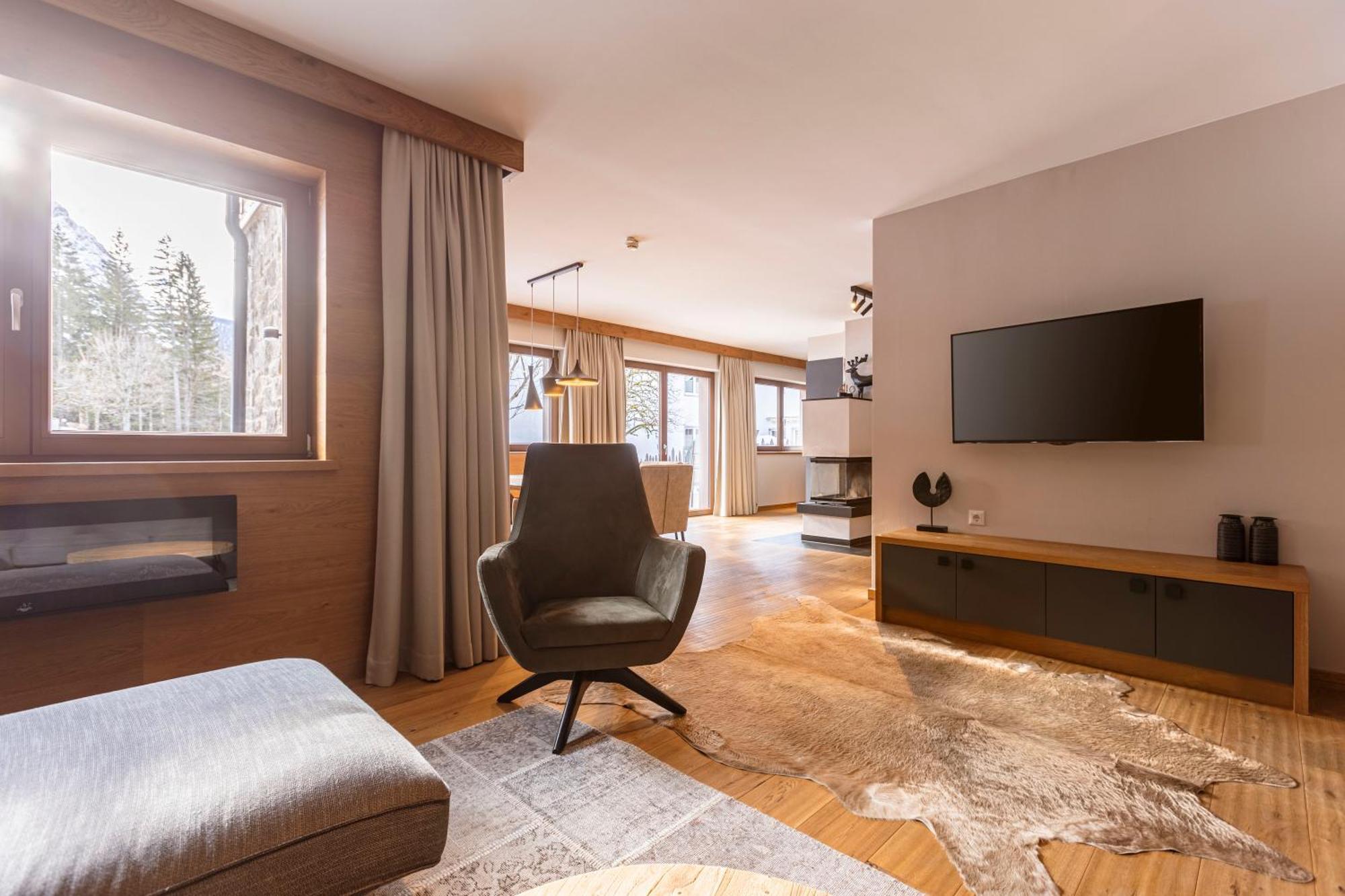 Four-Bedroom Premium Chalet