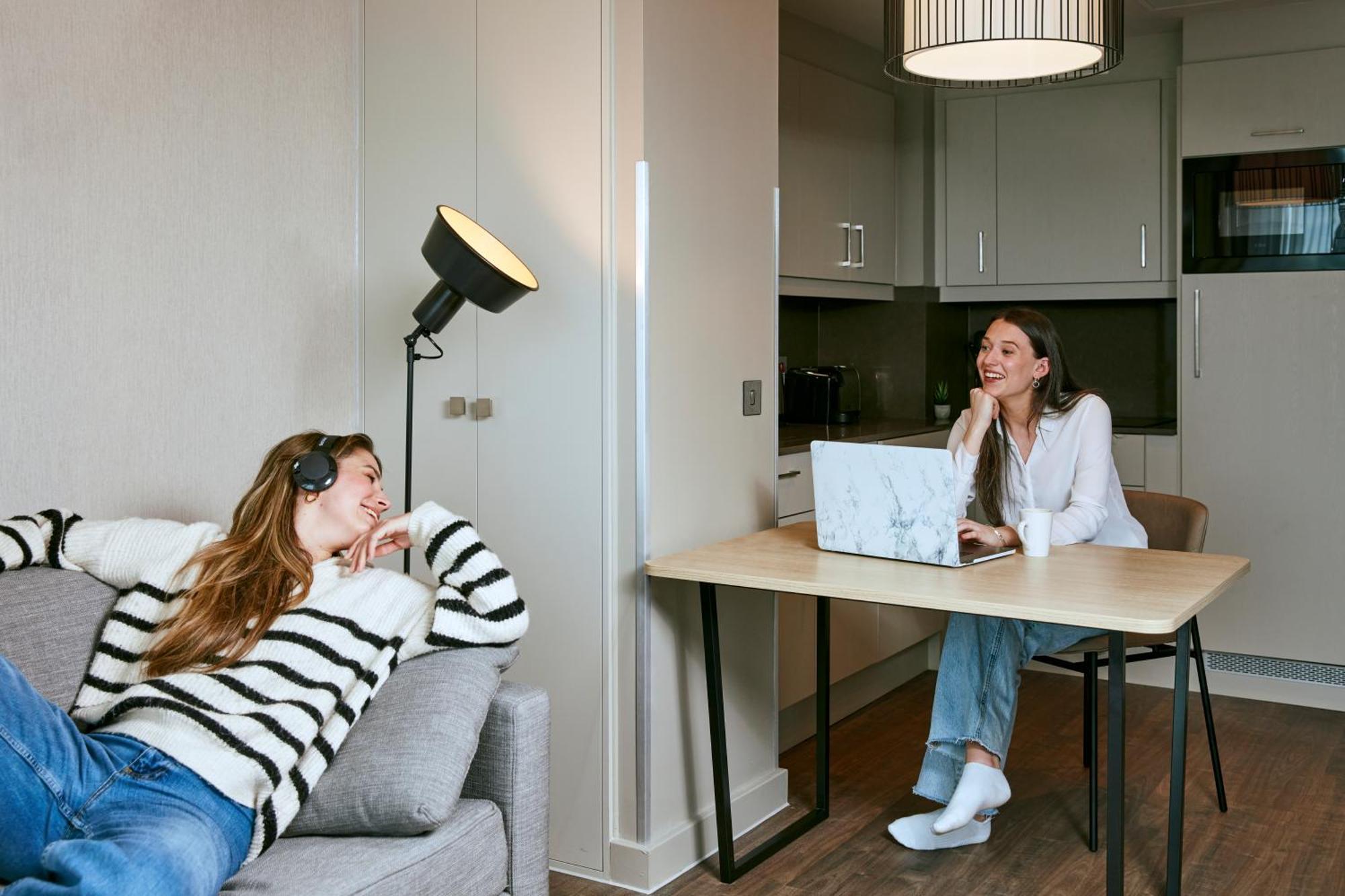 One-Bedroom Apartment