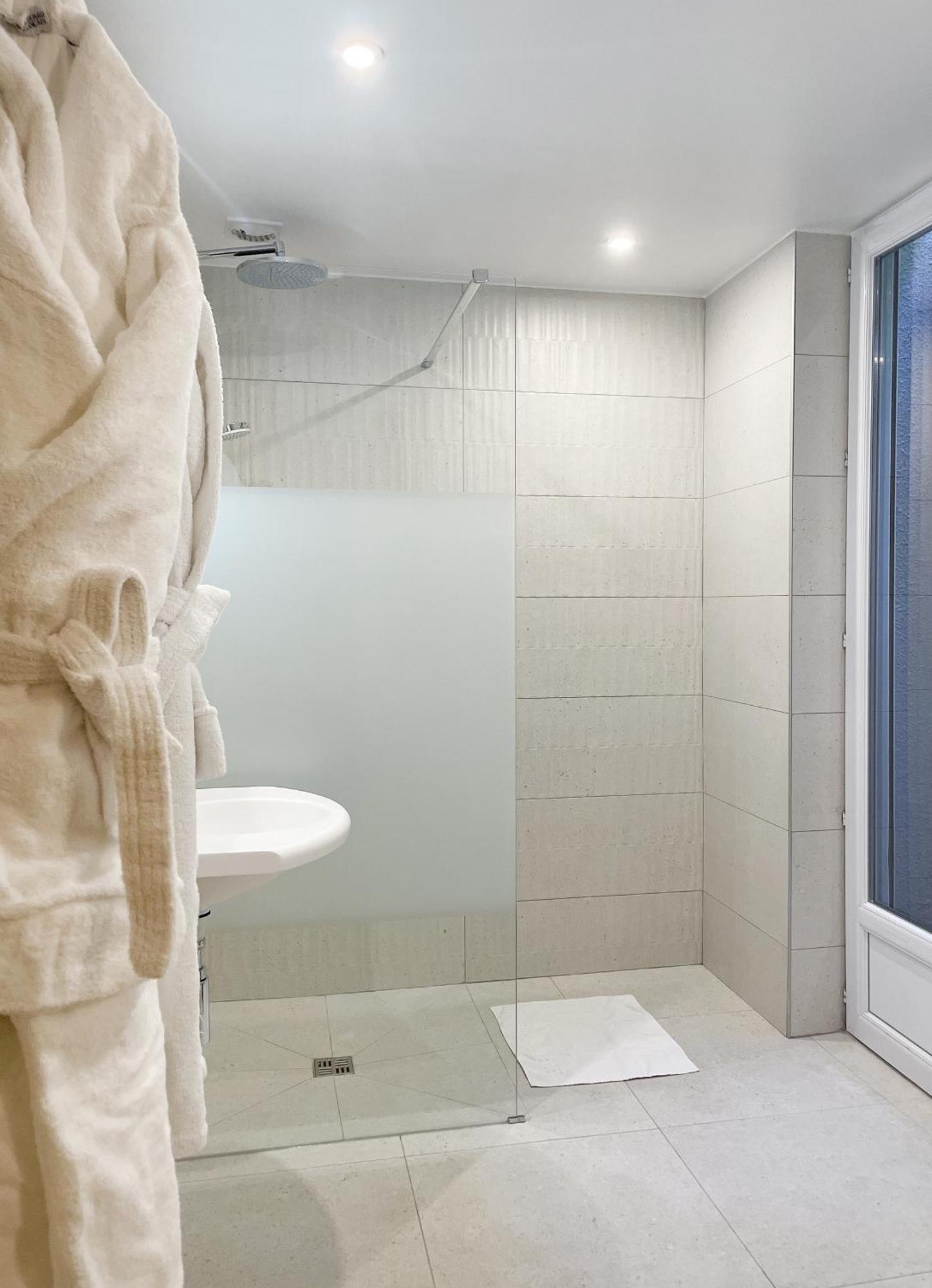 Spa Bath Suite Terrace