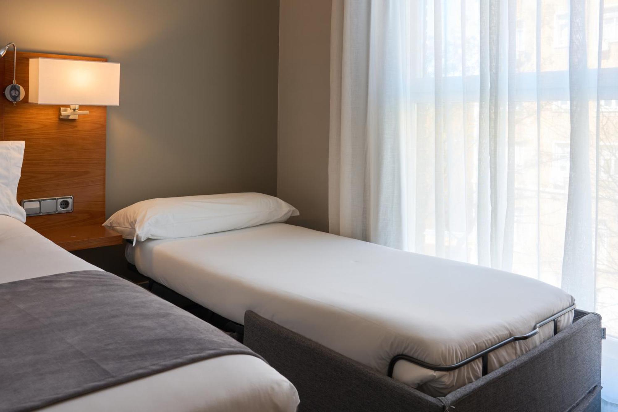 Double or Twin Room Extra Bed