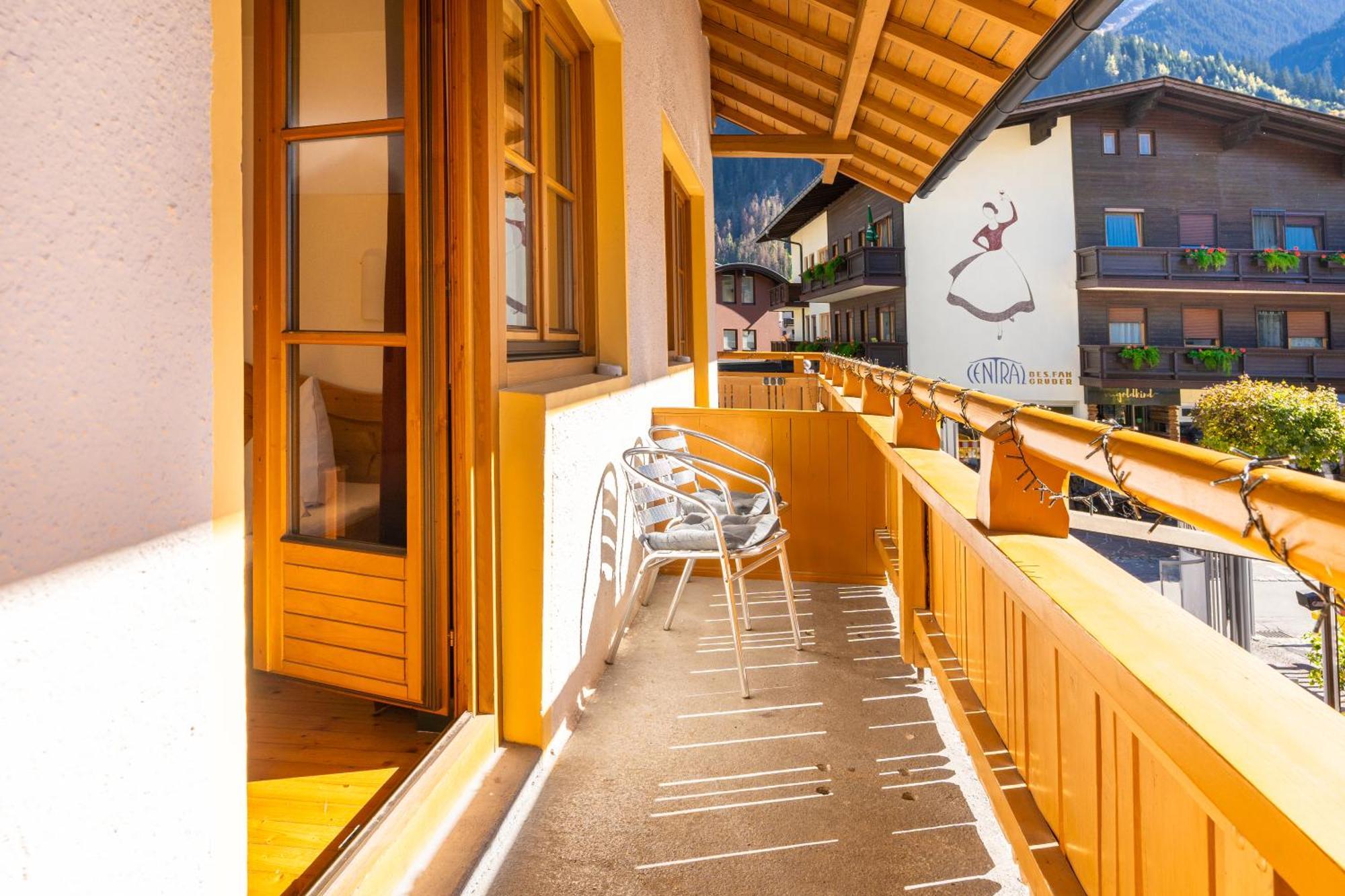 Triple Room Balcony