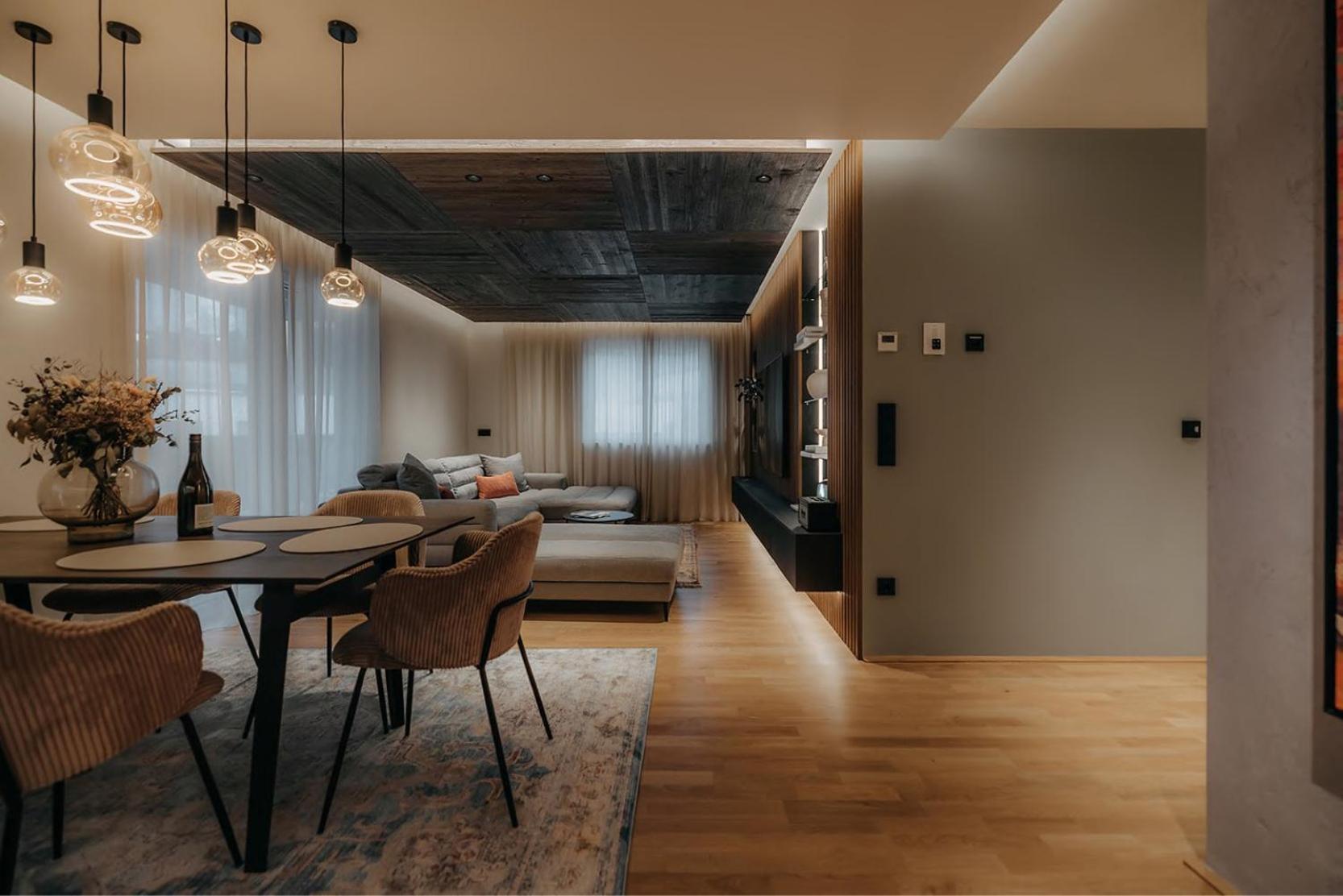 NEST N°1