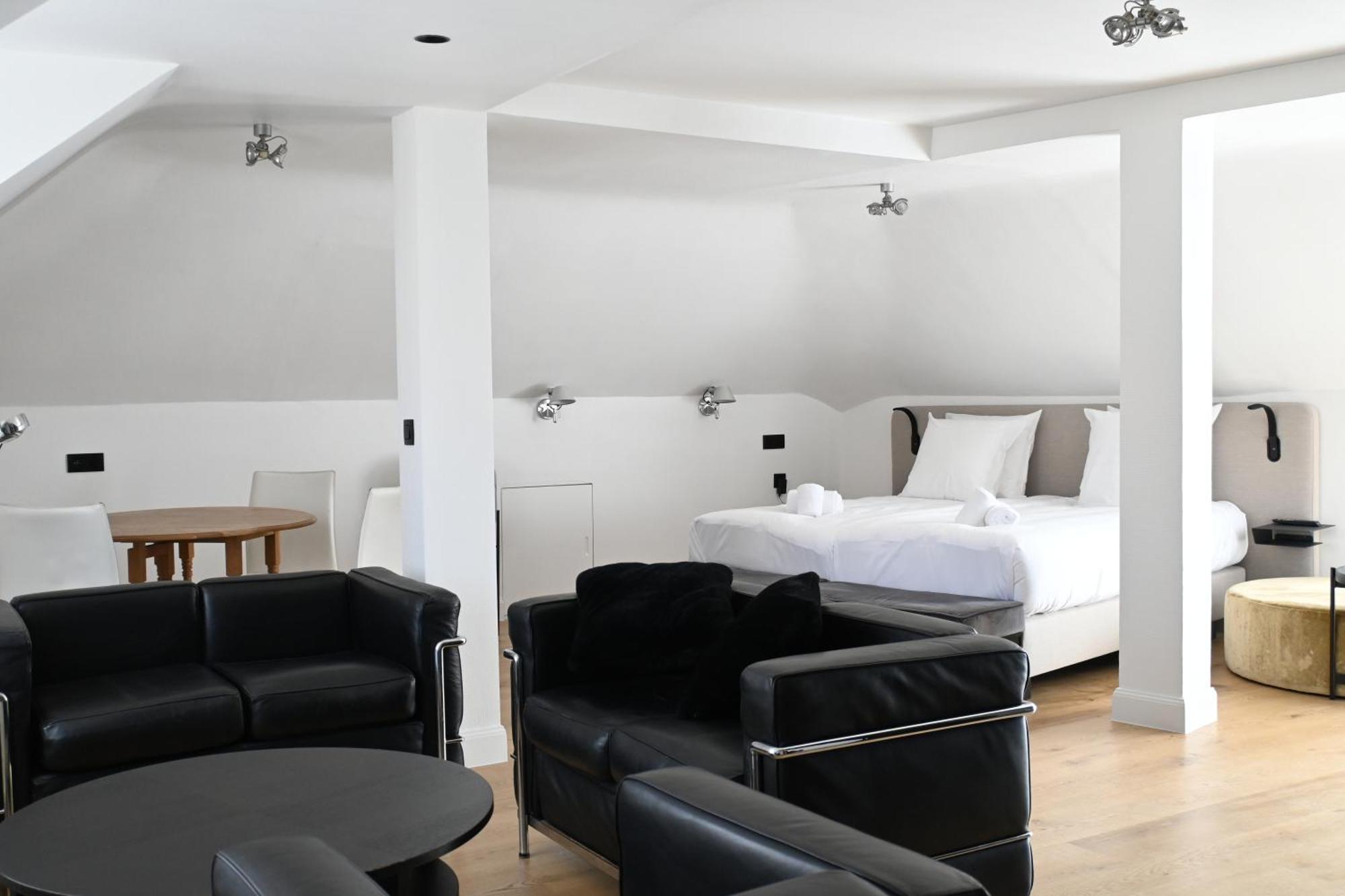 Deluxe Junior Suite
