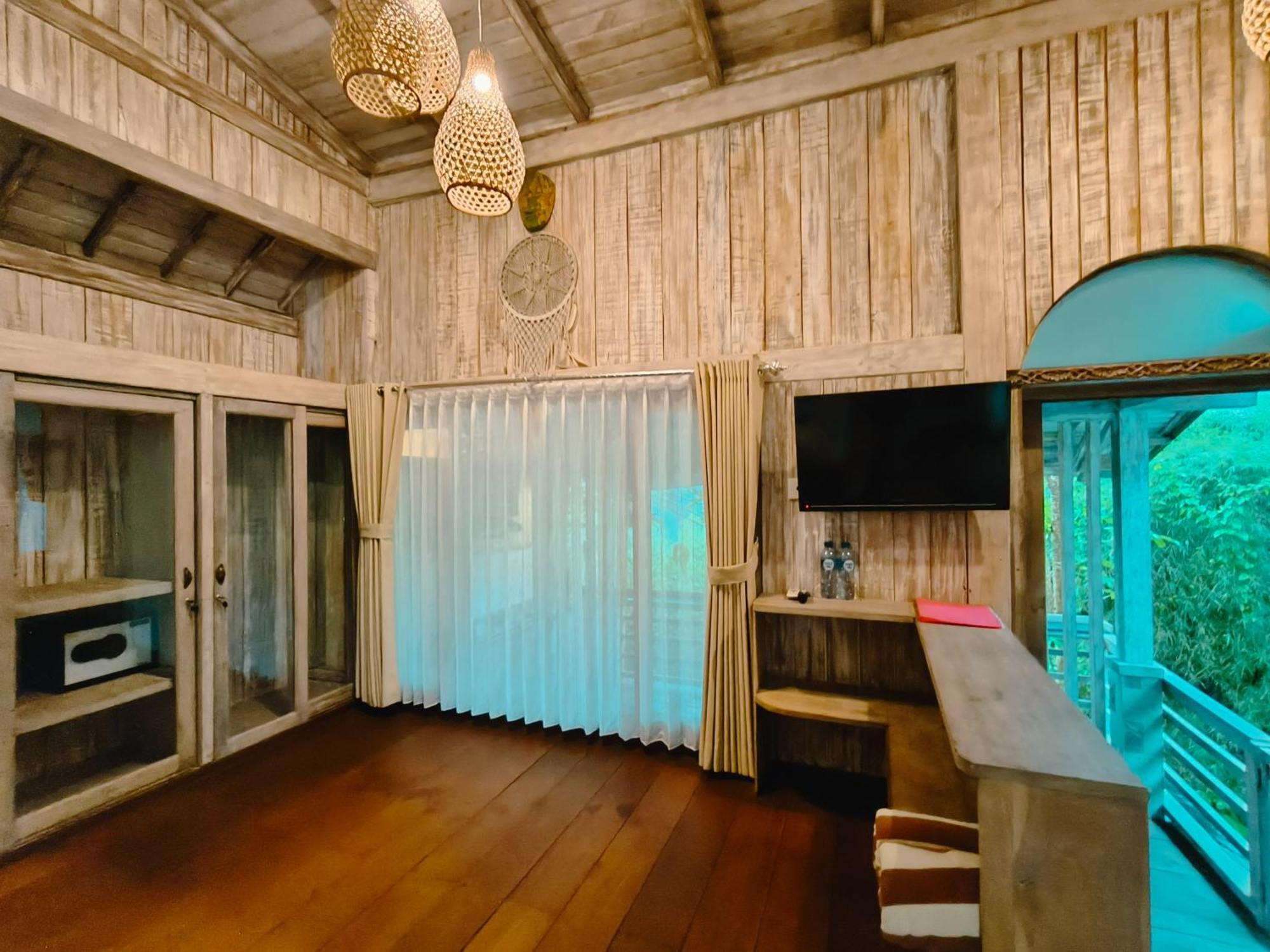 One-Bedroom Deluxe Villa Jungle View